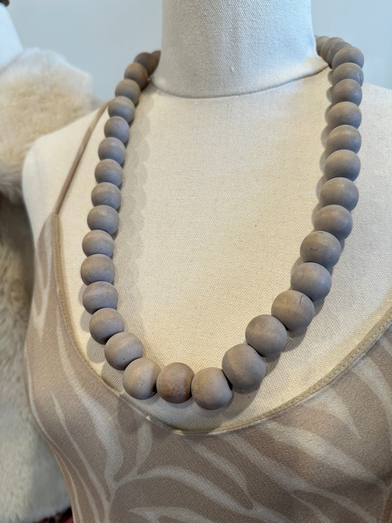 Necklace Gray