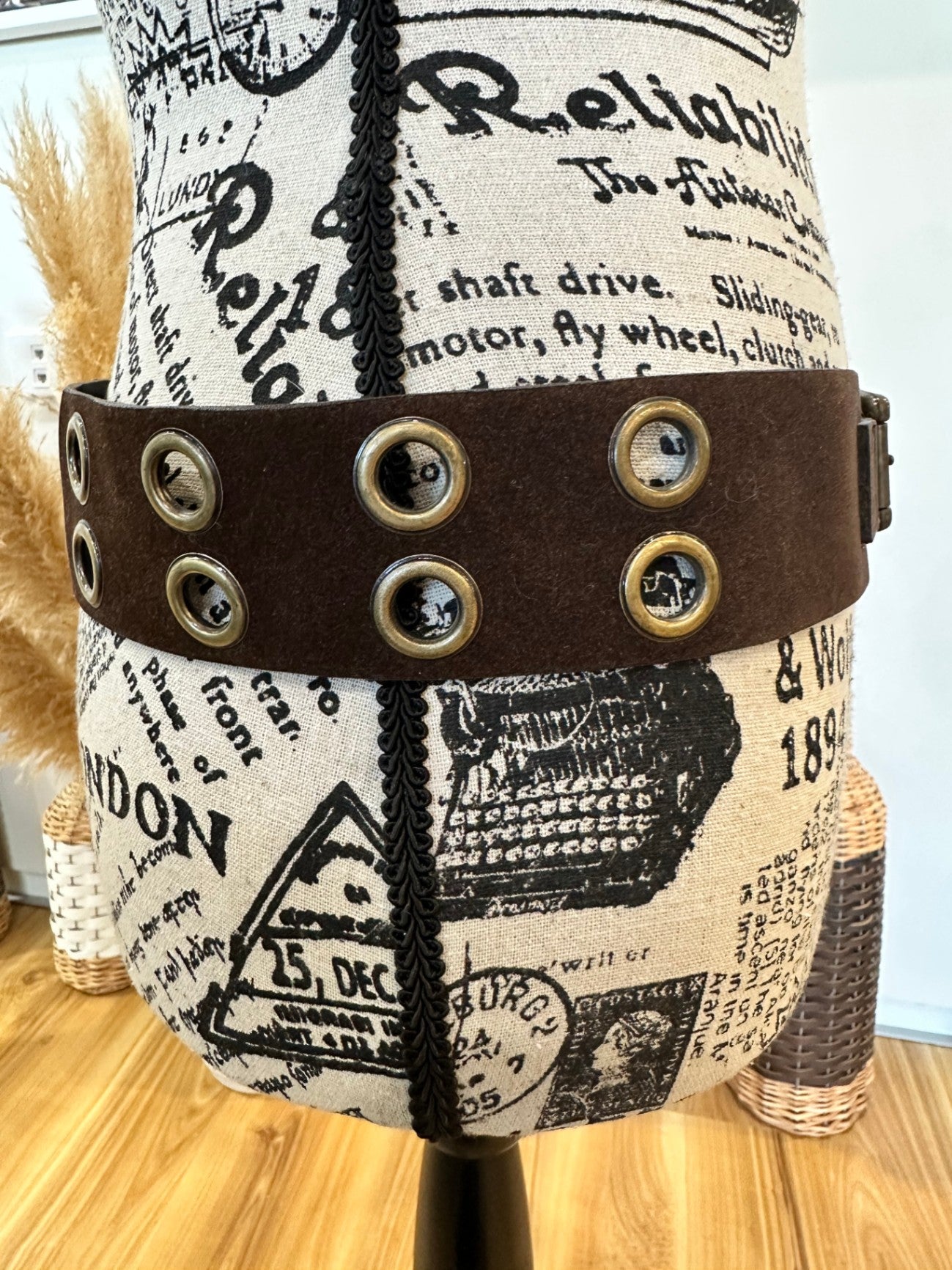 [SALE] Y2K Vintage Belt Medium Brown - suede feel fabric