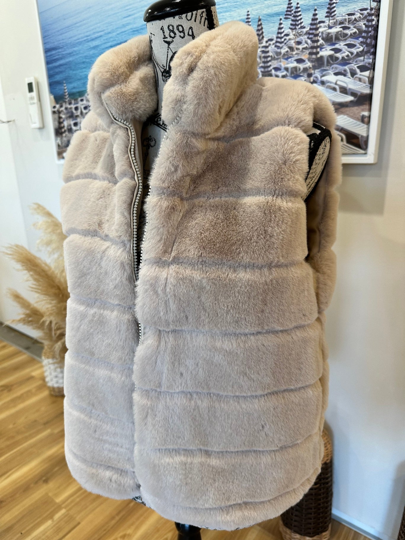 Puffer Vest Small / Medium Beige