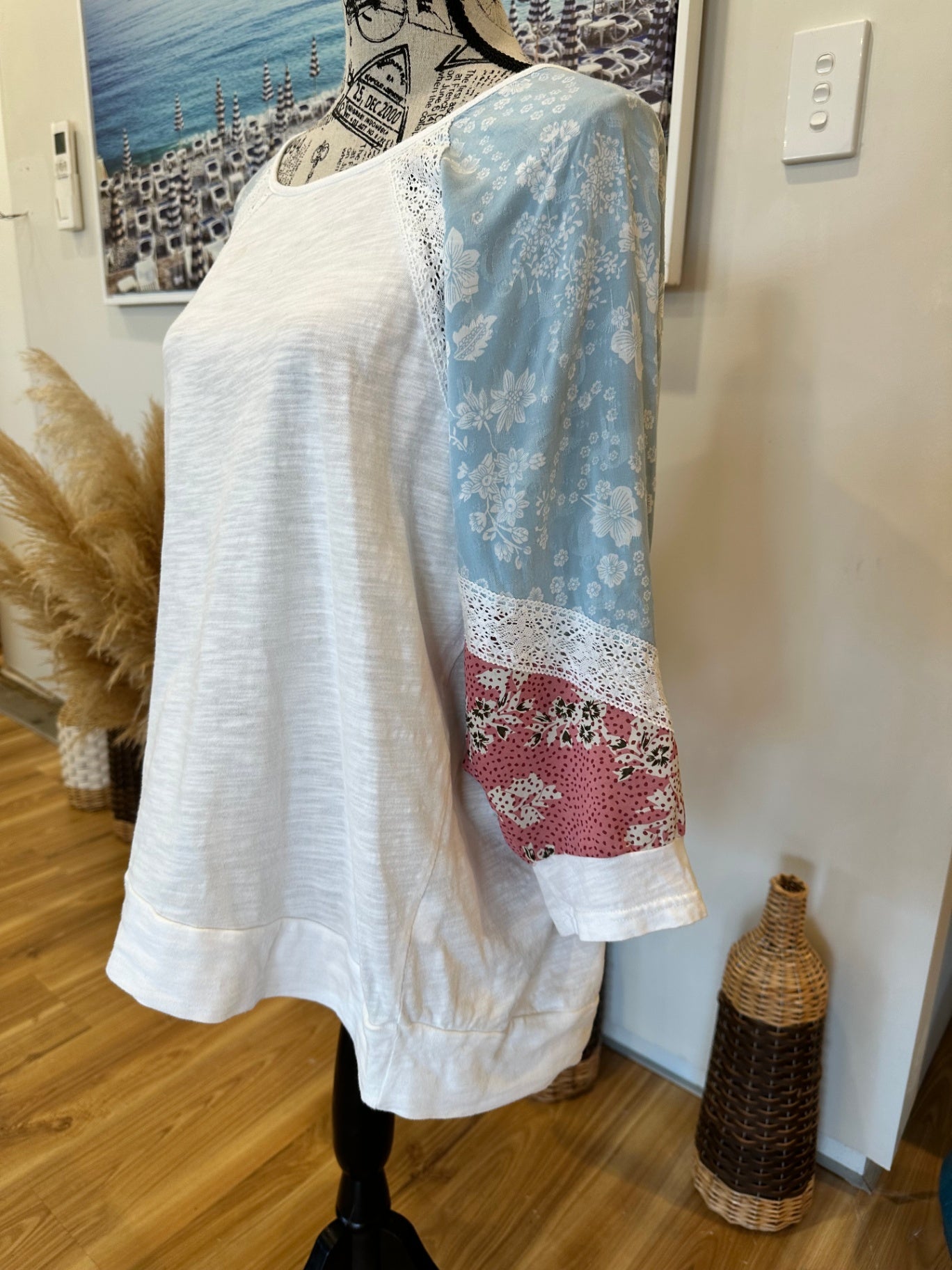 Ketz-Ke Blouse 16 White with multicolored sleeves