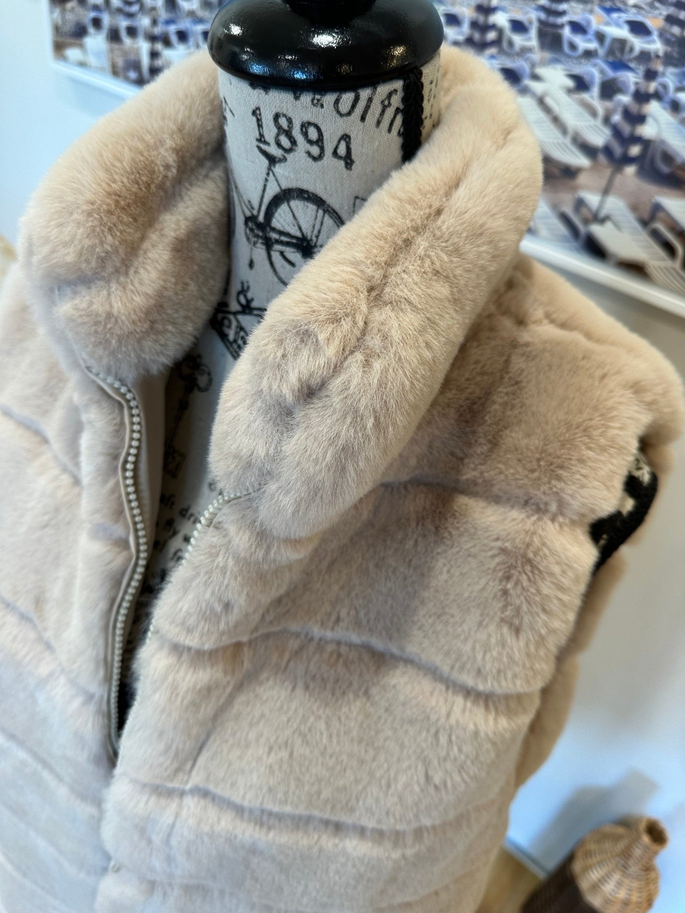 Puffer Vest Small / Medium Beige