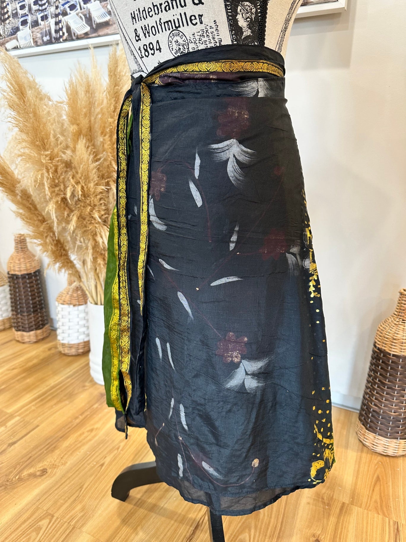 [SALE] Sari Skirt - Green, Black, and Gold