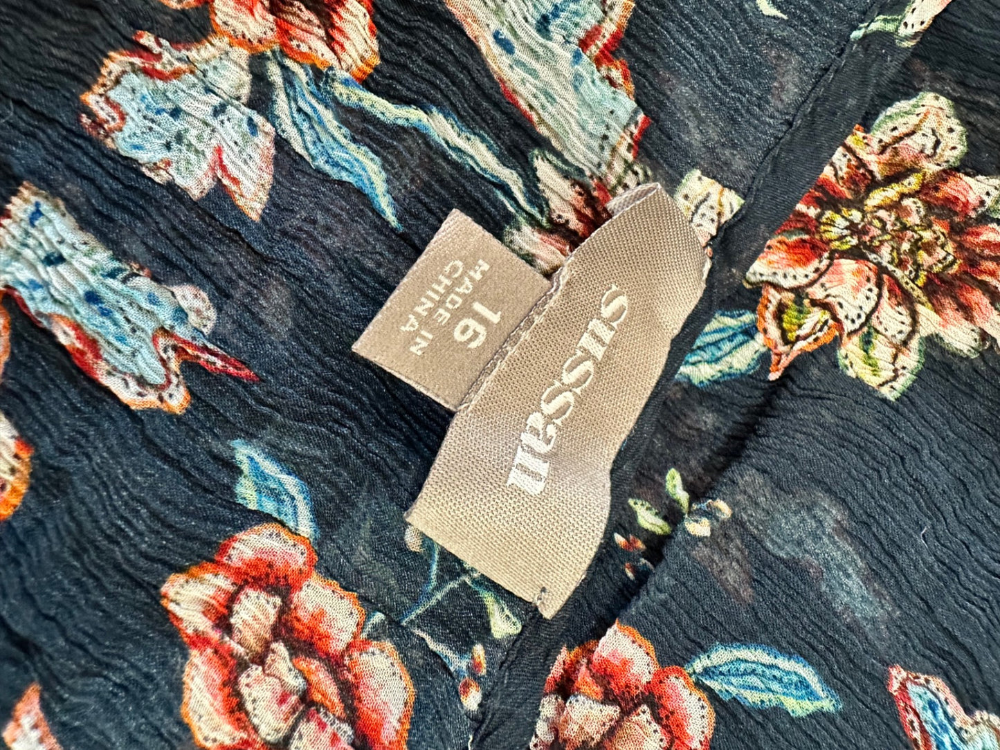 [SALE] Sussan - Top - Size 16 - Blue with floral print 