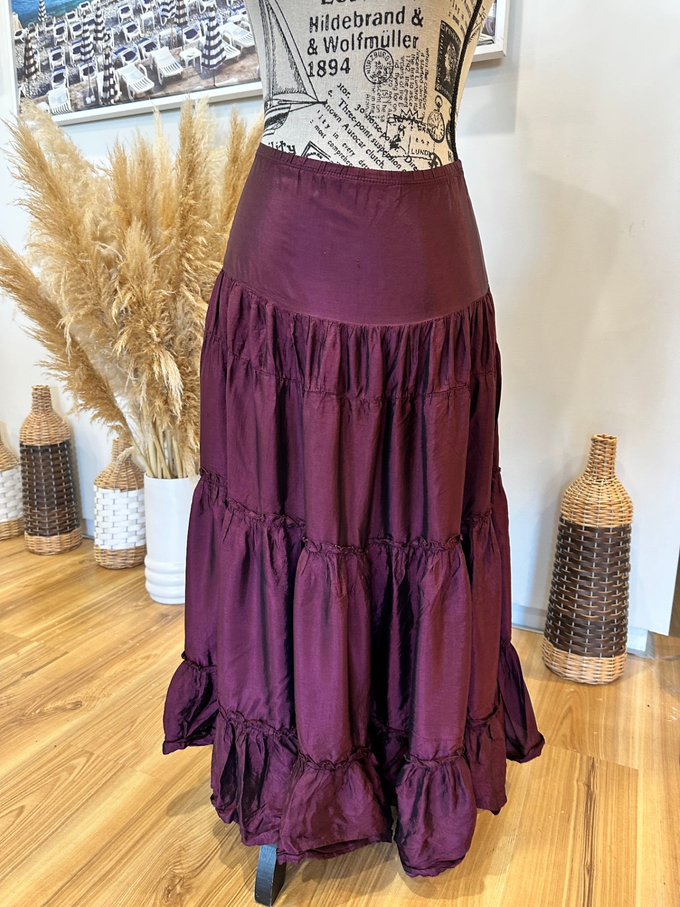 [SALE] Jacqui-E - Maxi Skirt - Medium / Large - Burgundy
