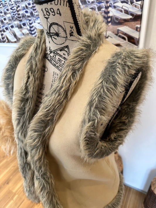 [SALE] Boho Vest Beige and brown/grey - faux fur and suede