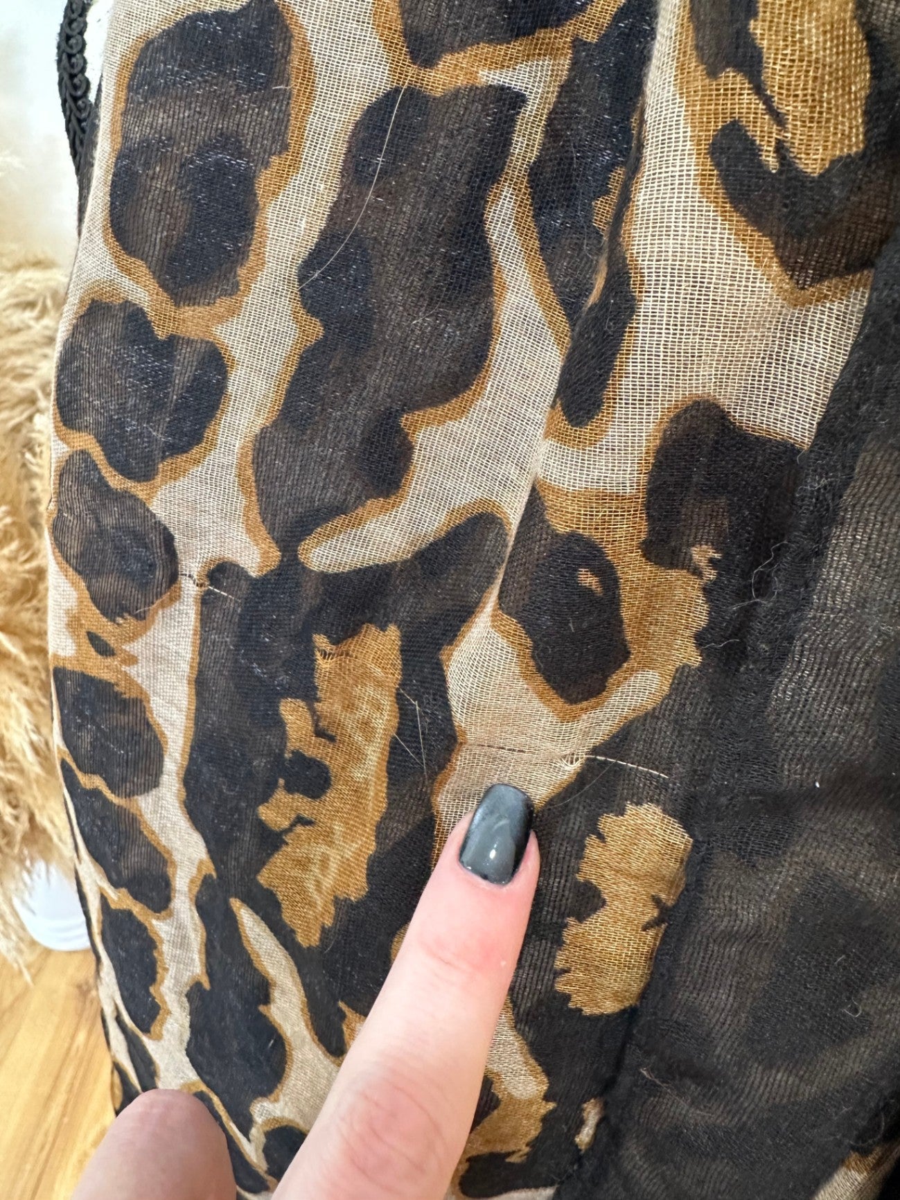 [SALE] Scarf Leopard print with shades of brown, black, and beige