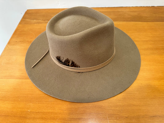 [SALE] Me & The Brave Hats Beige