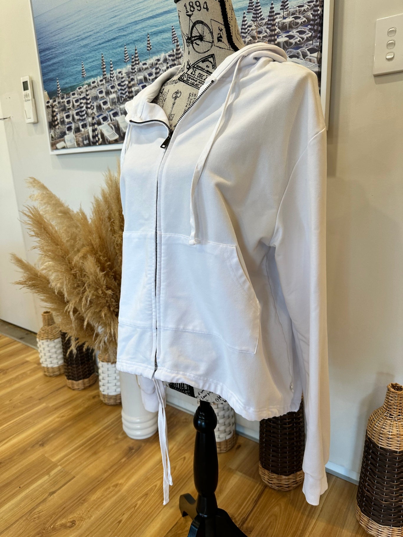 [SALE] Humidity - Jumper - Large - White