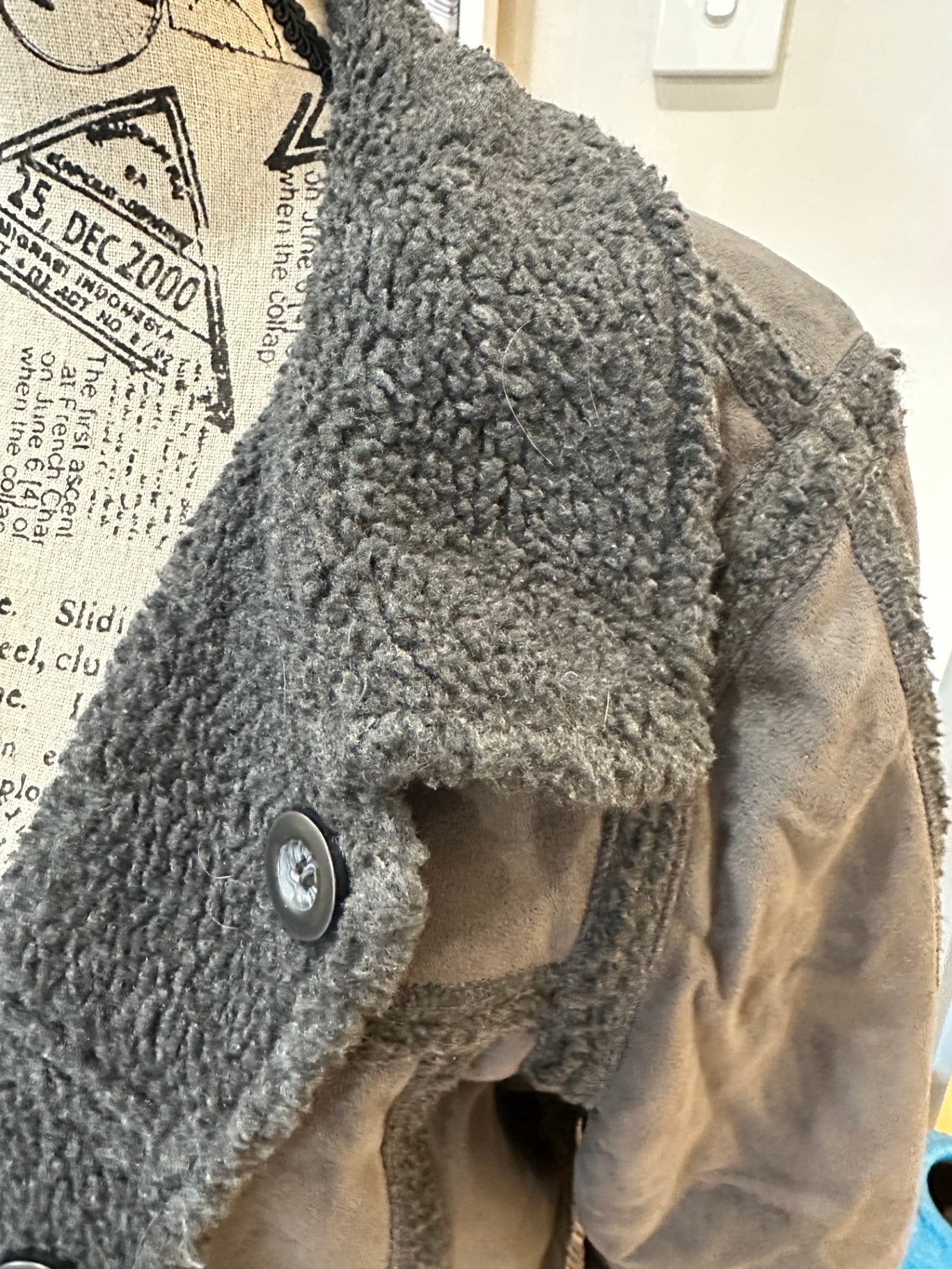 [SALE] Suede Like Jacket - Grey - Medium / Large