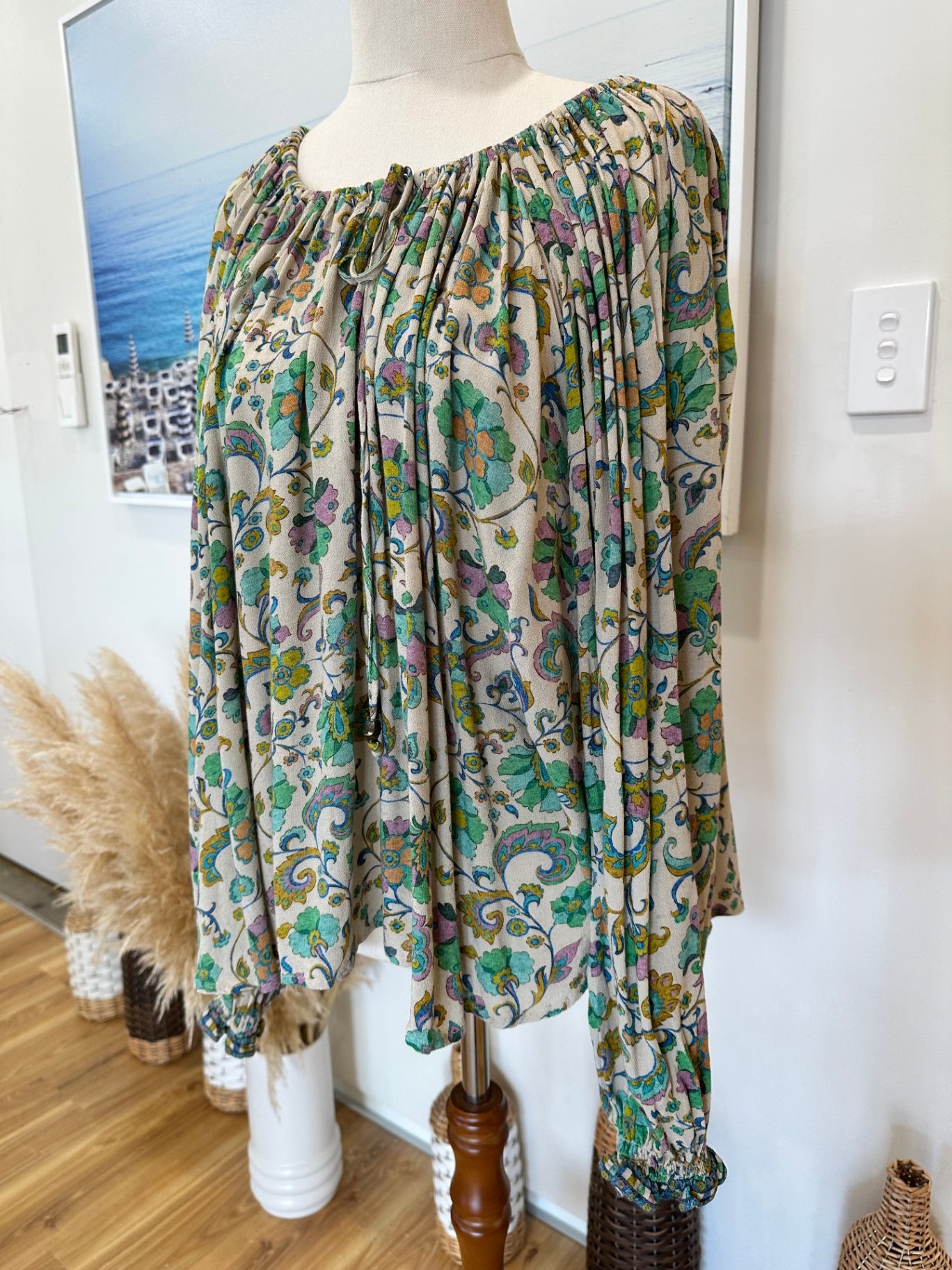 [SALE] Nine Lives Bazaar Top Extra Large