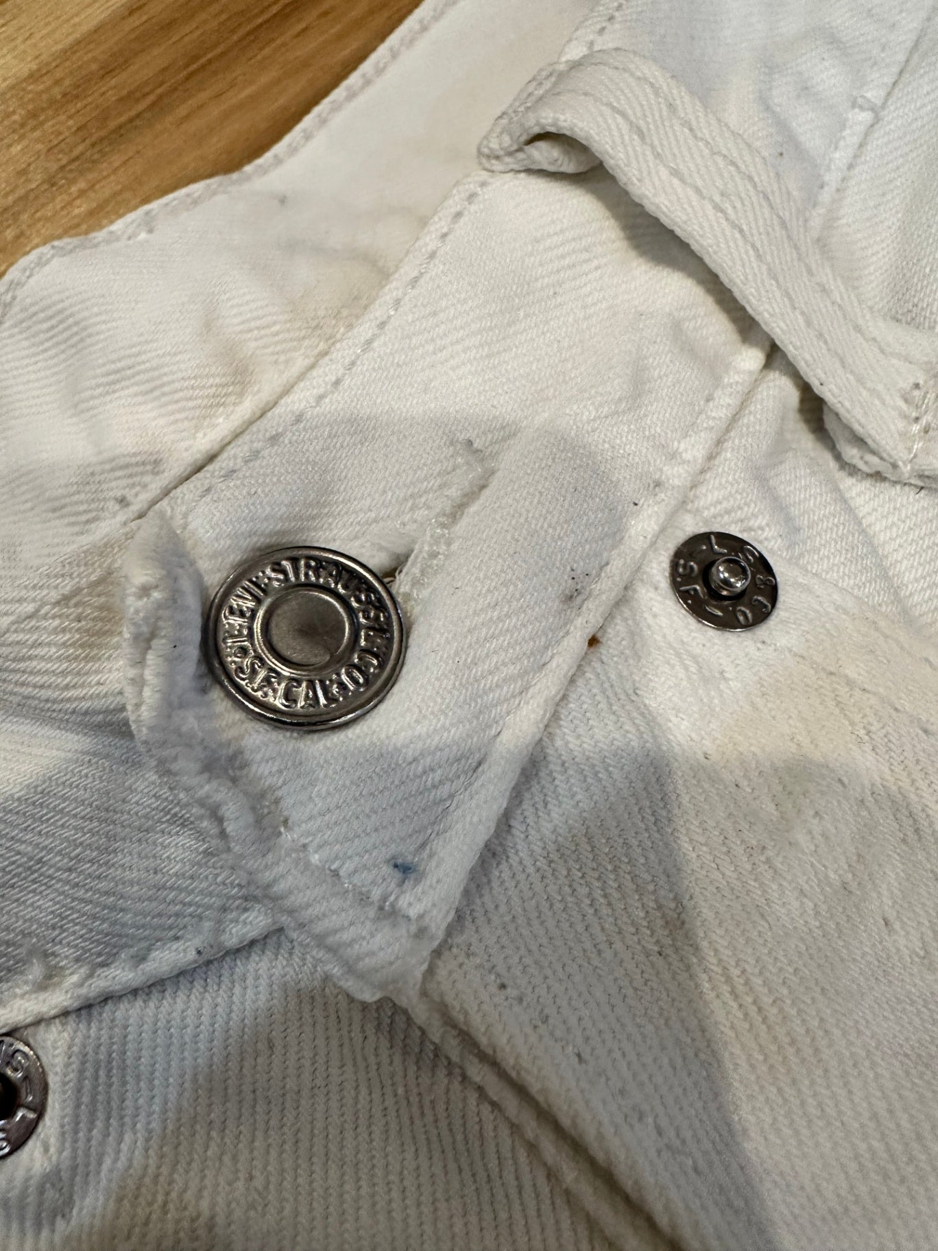 Levi's Jeans - Small