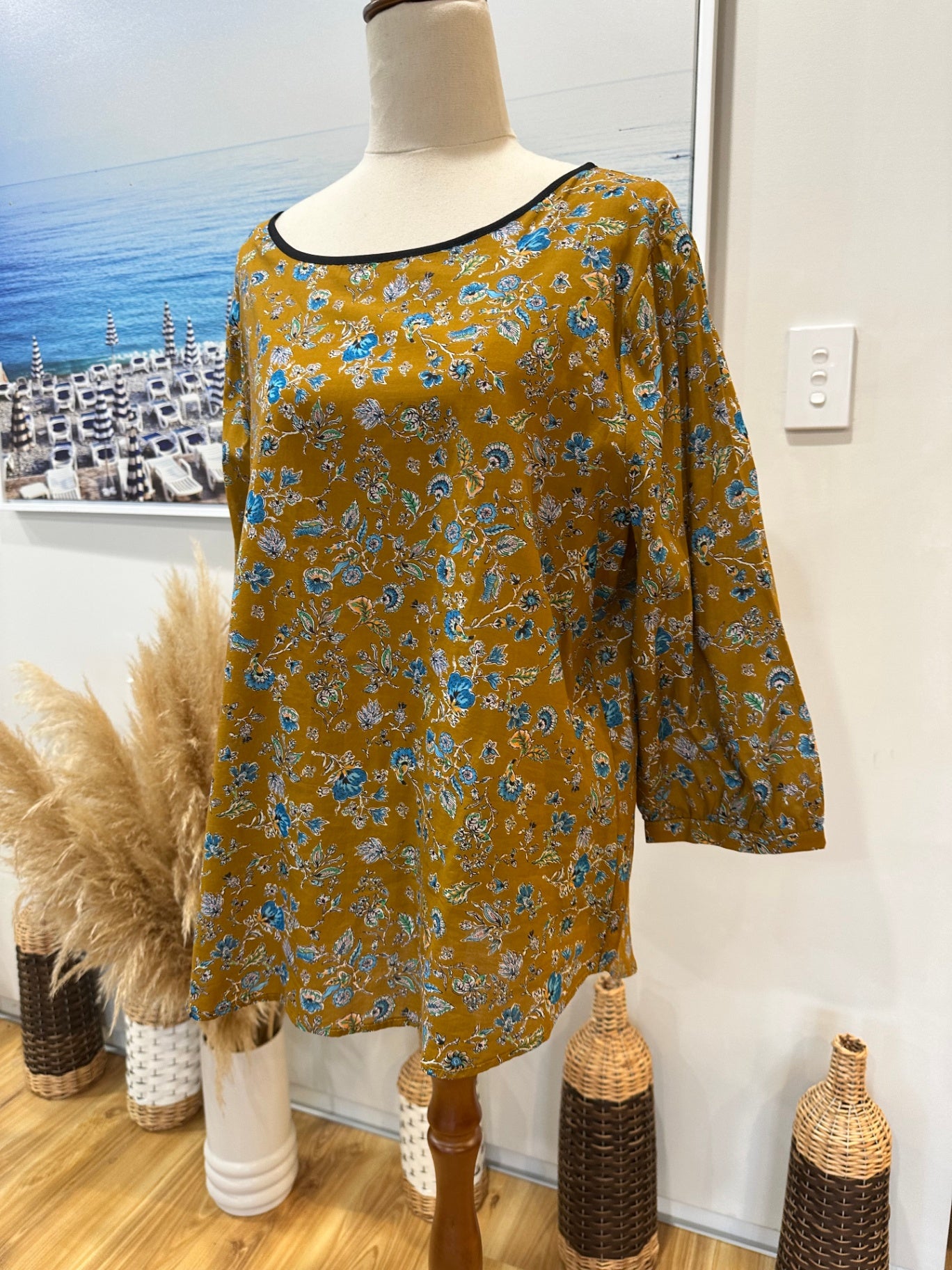 [SALE] Wild South Top - 14