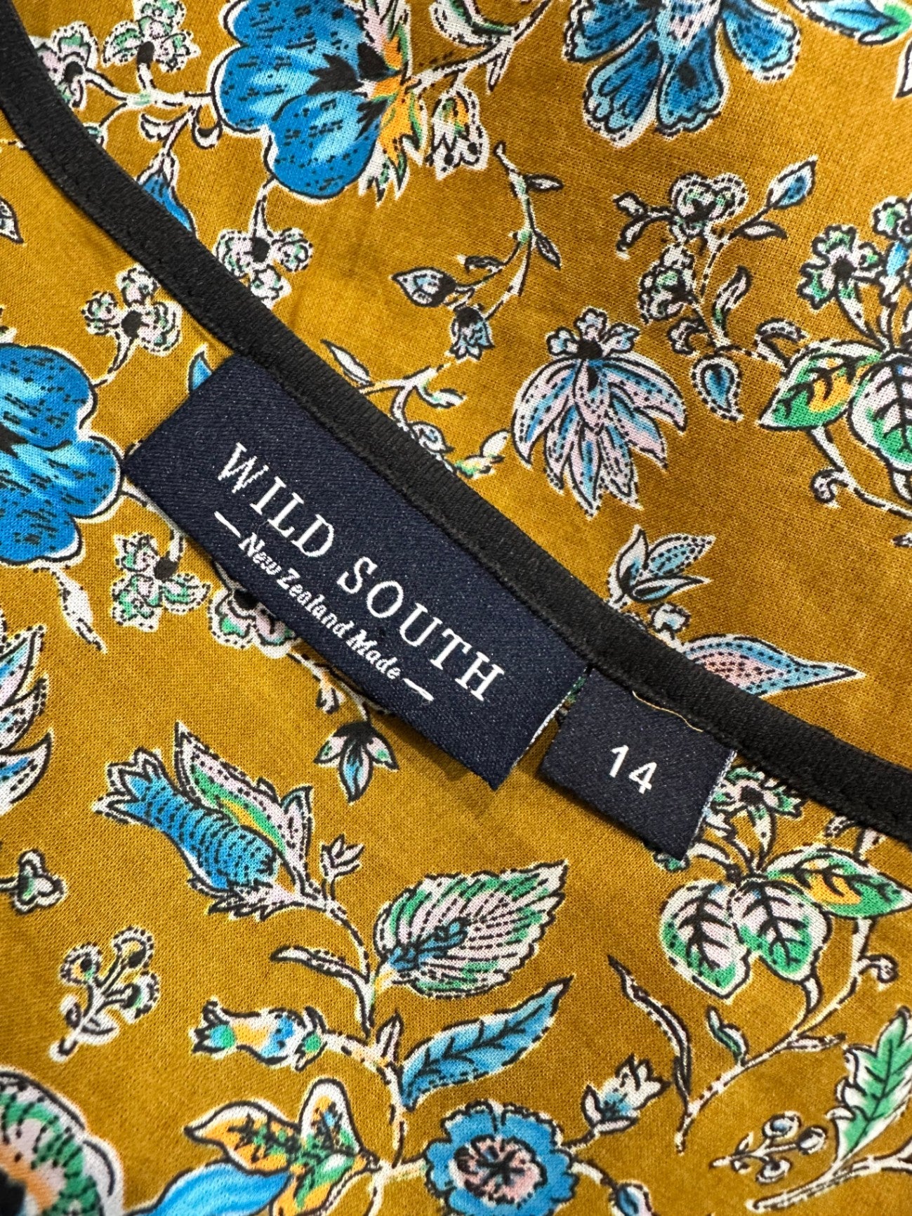 [SALE] Wild South Top - 14