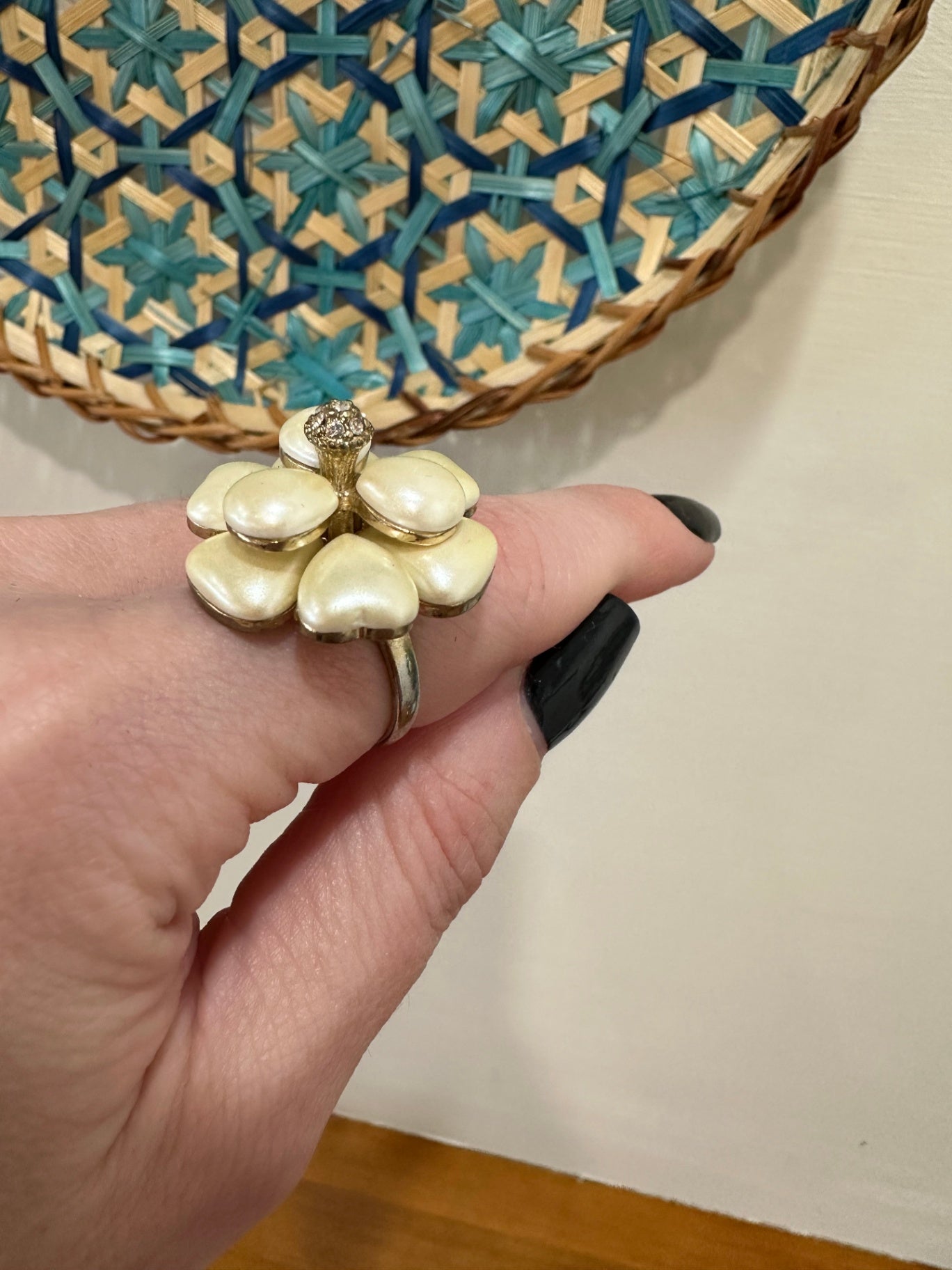 Ring Silver-tone and white with a hint of gold-tone