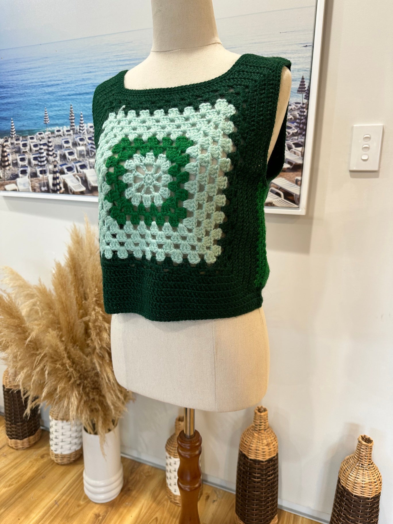 Ghanda Top Medium / Large Green and White