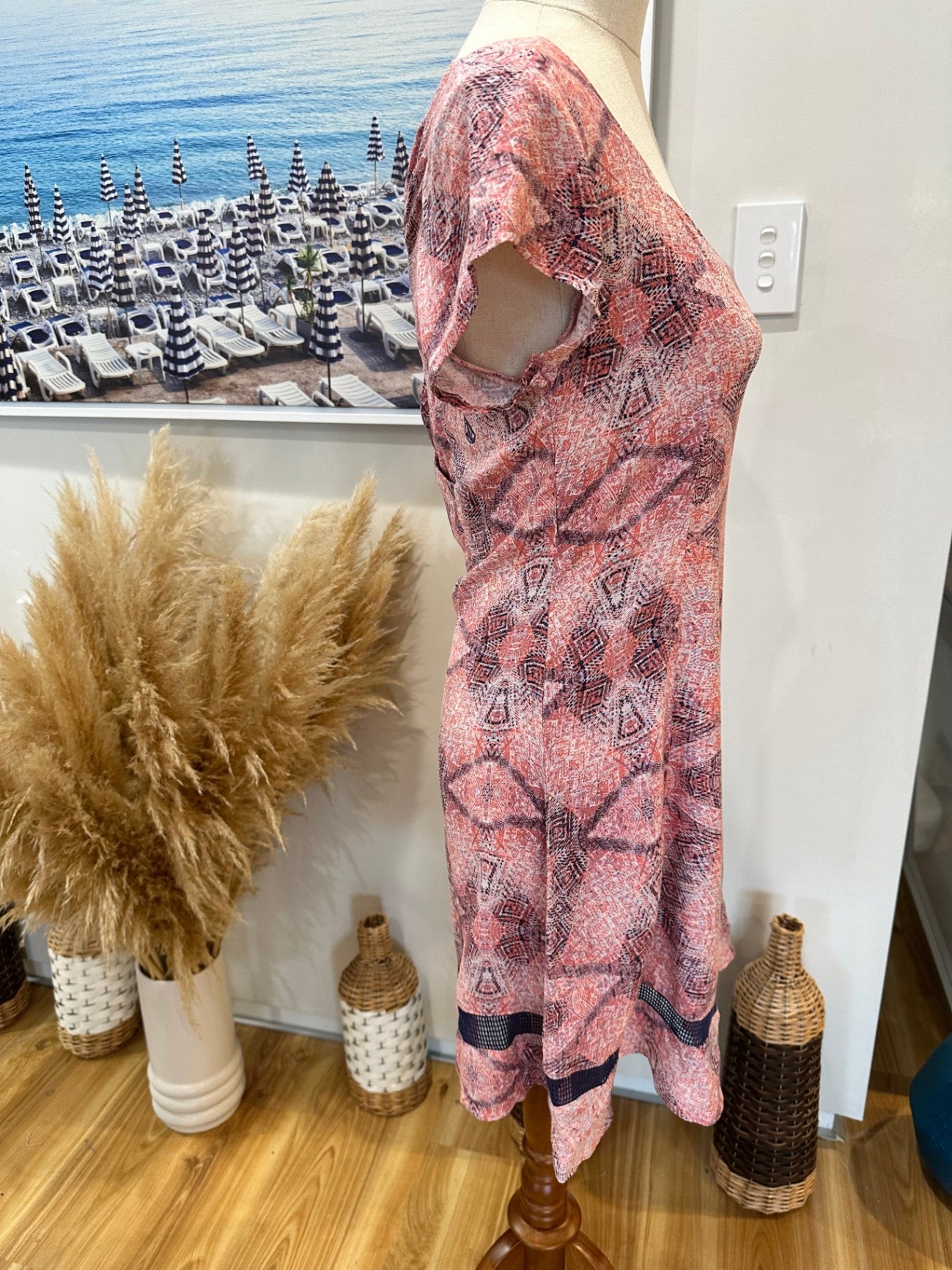 [SALE] Volcom Dress 8 Pink and black - New -