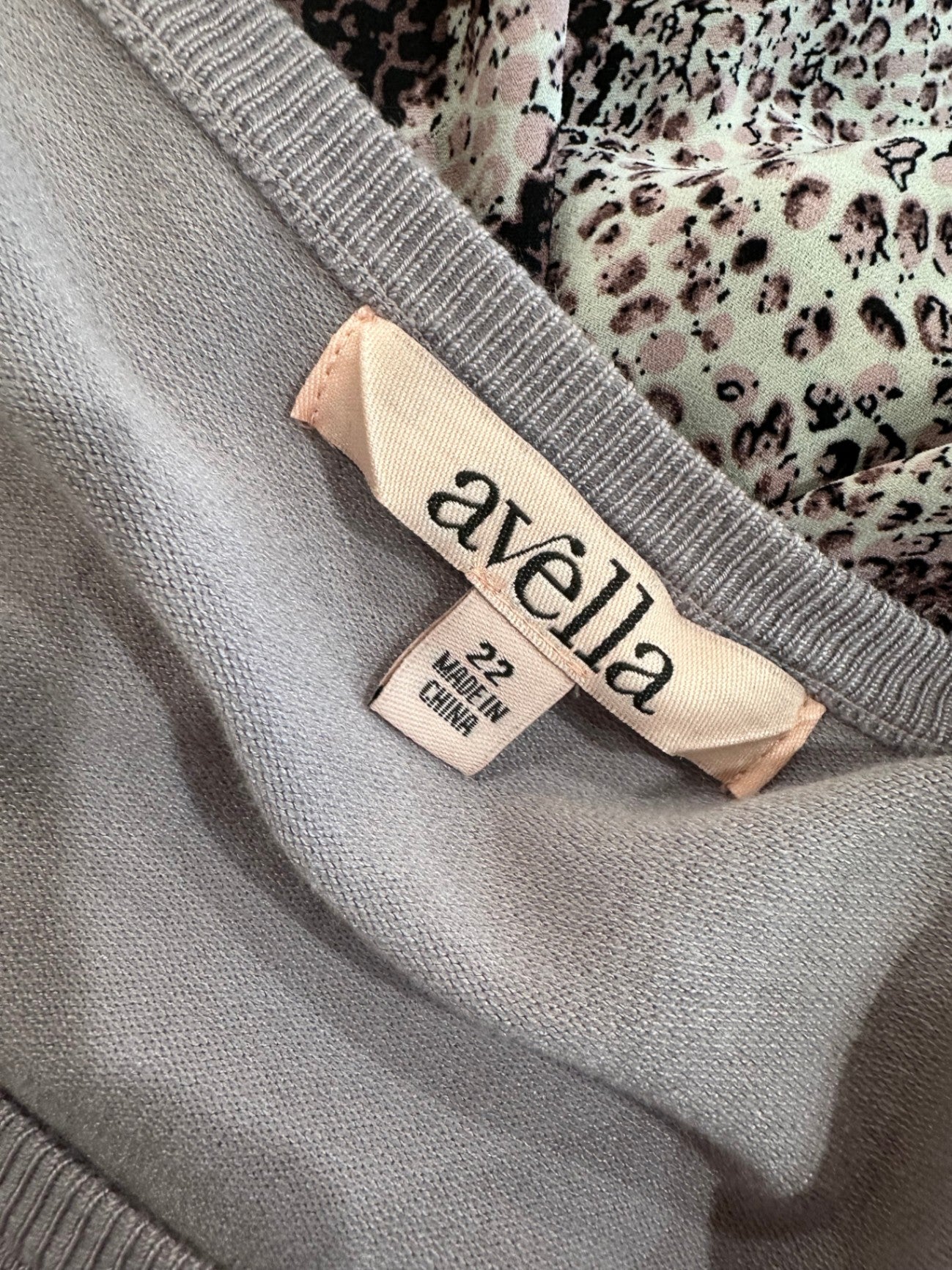 [SALE] Avella Top 22 Taupe