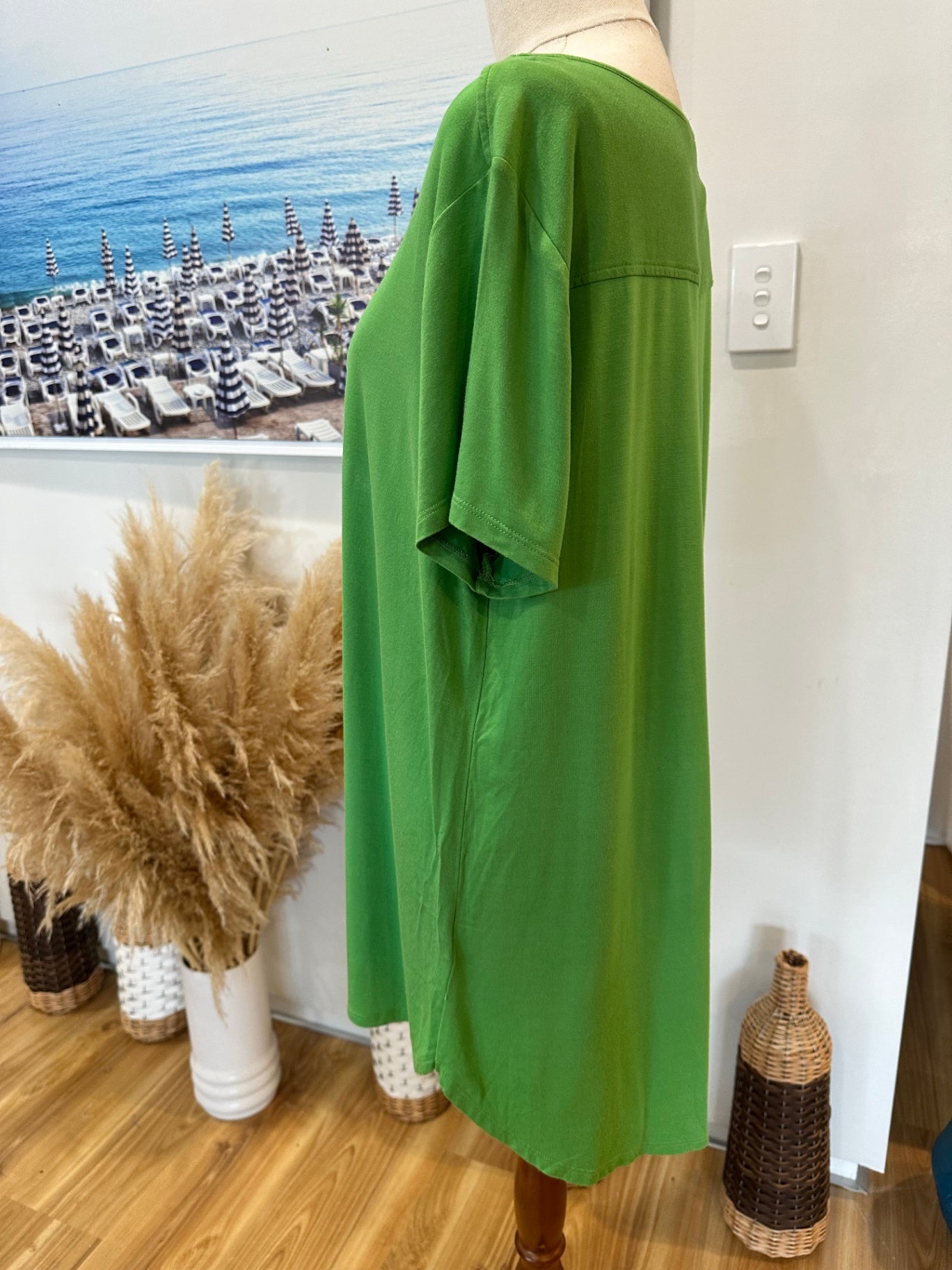 [SALE] Witchery Top Extra Large Green