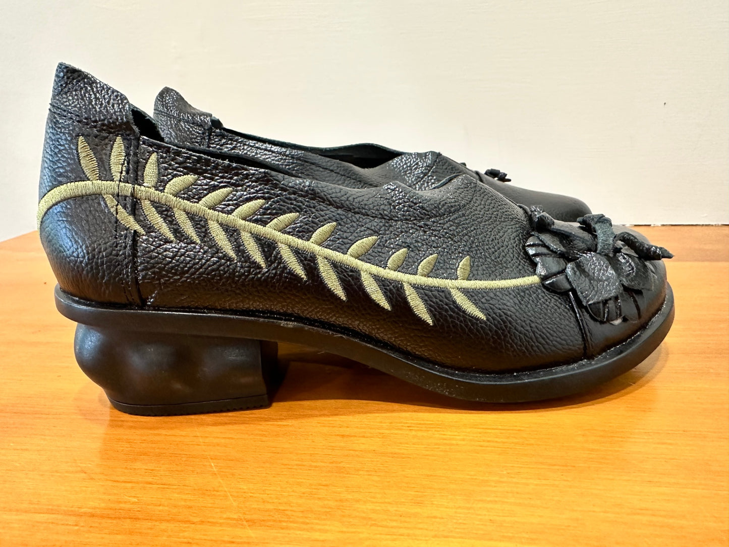 Socofy Shoes 25.5cm - Black Rose