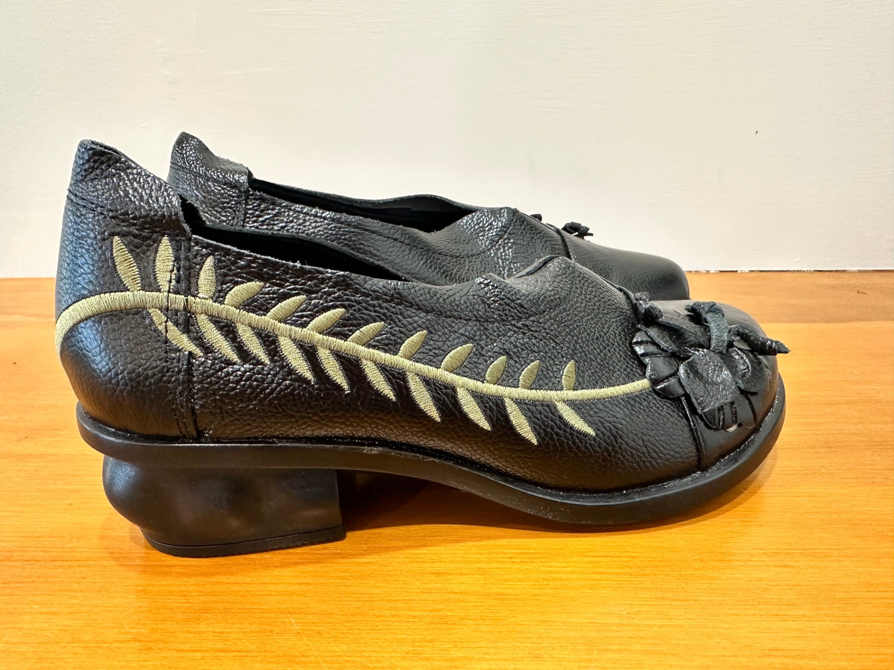 Socofy Shoes 25.5cm - Black Rose