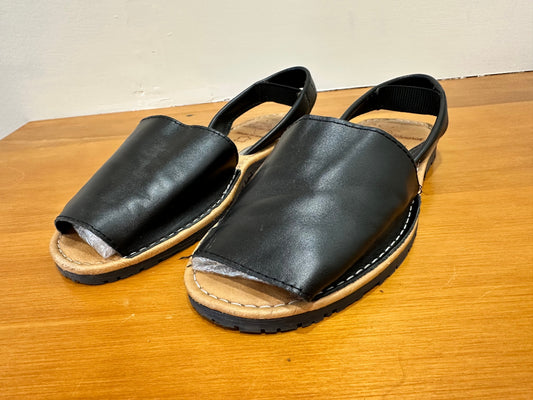 [SALE] Sol de Menorca - Avarcas Sandals - size 39 Black