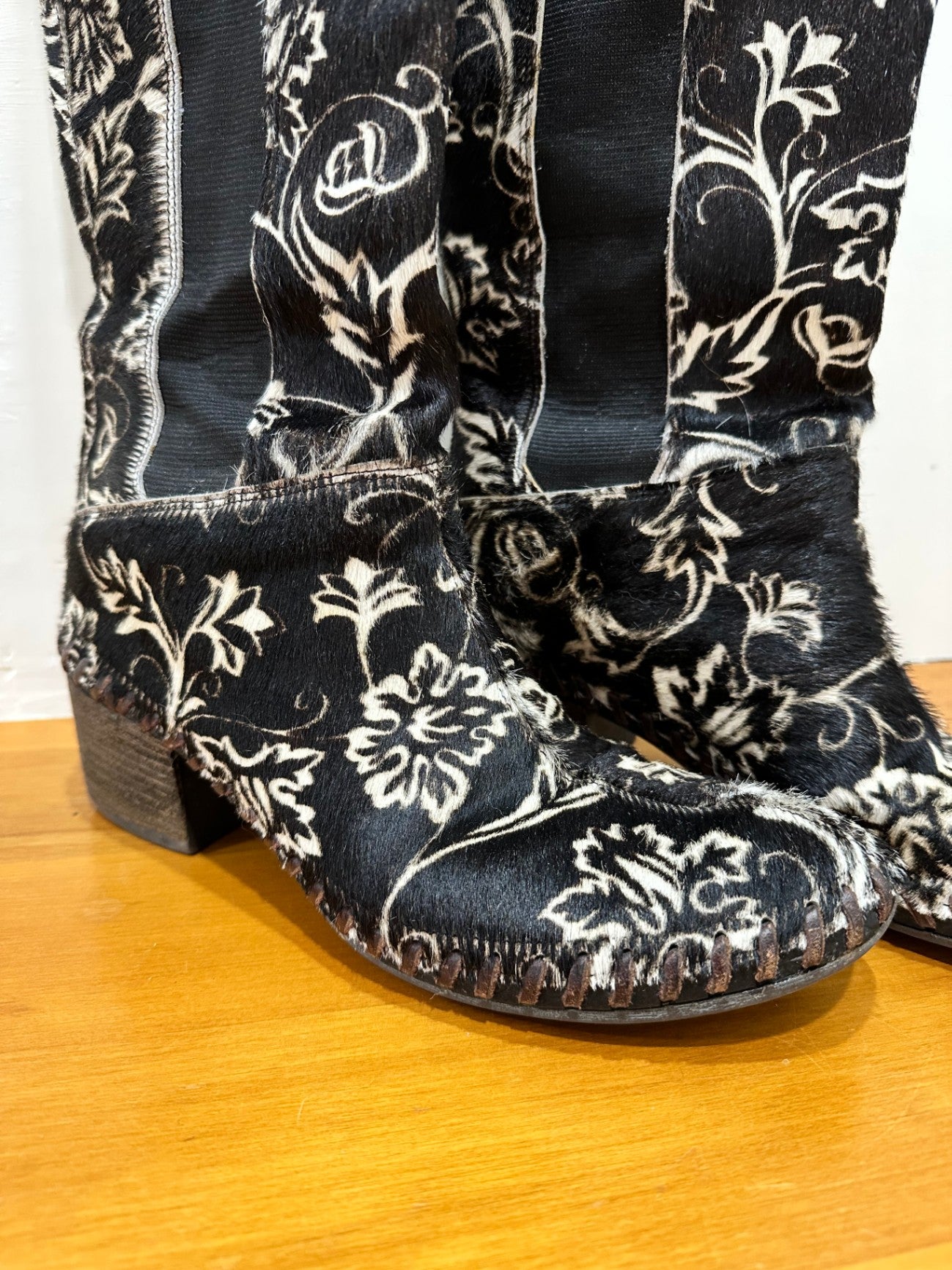Knee High - Cow Hide - Boots - 40 