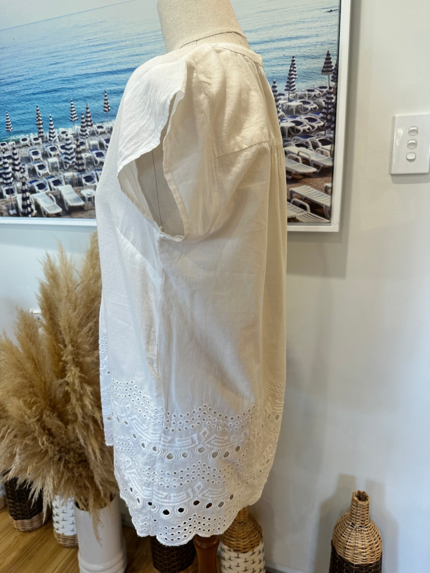 [SALE] Orientique Top 8 White