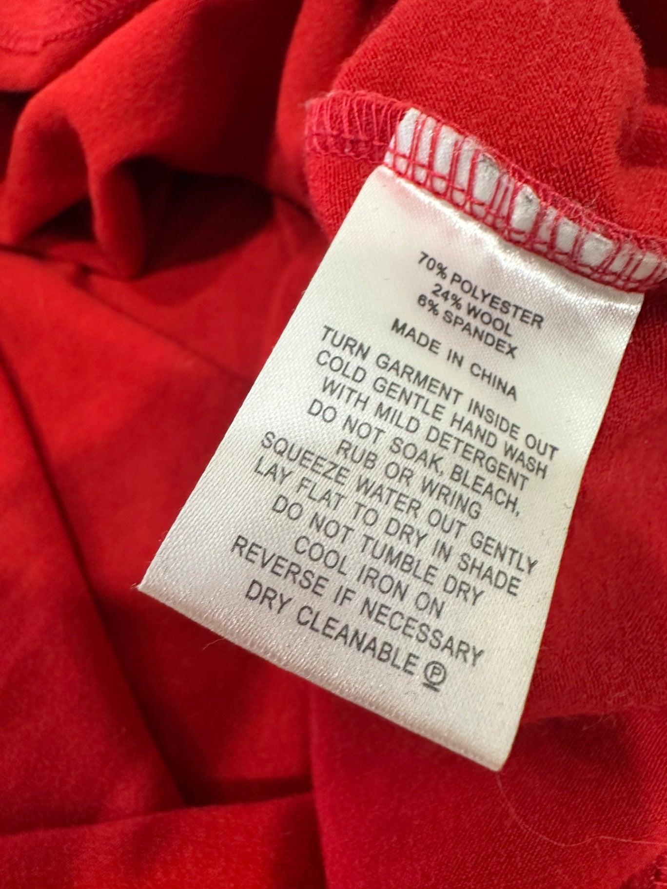 [SALE] ReVue Top 14 Red Merino