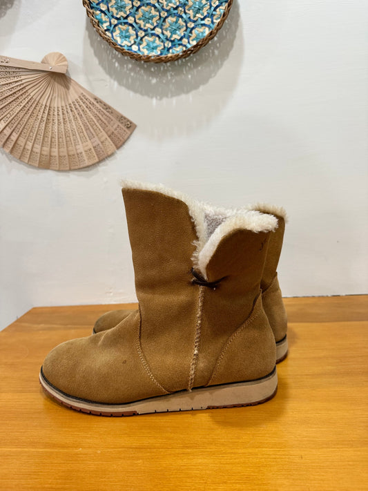 EMU Australia - Ugg Boots - Size 7