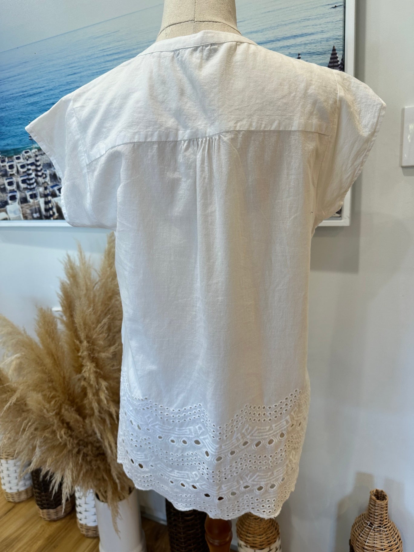 [SALE] Orientique Top 8 White