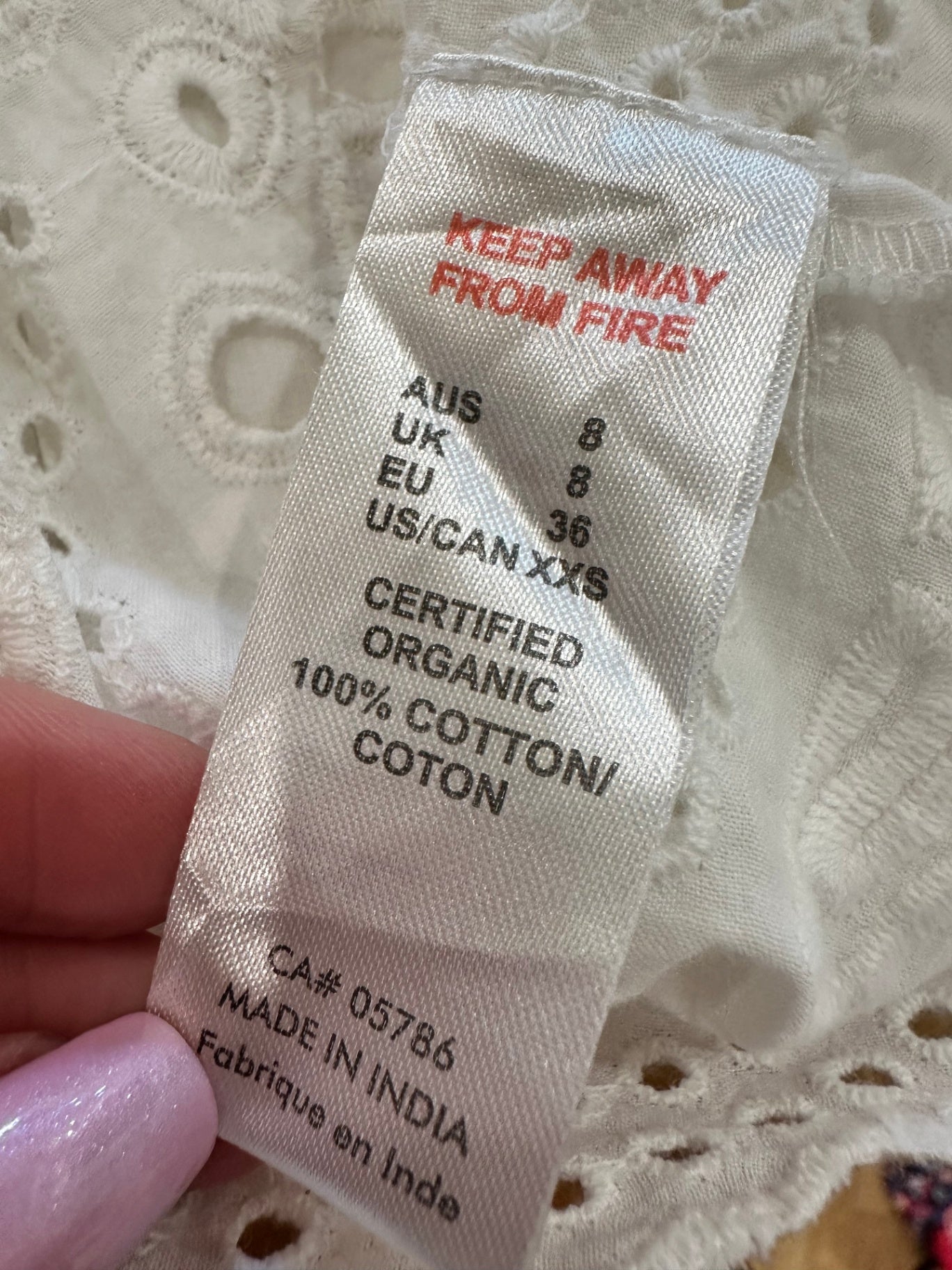 [SALE] Orientique Top 8 White
