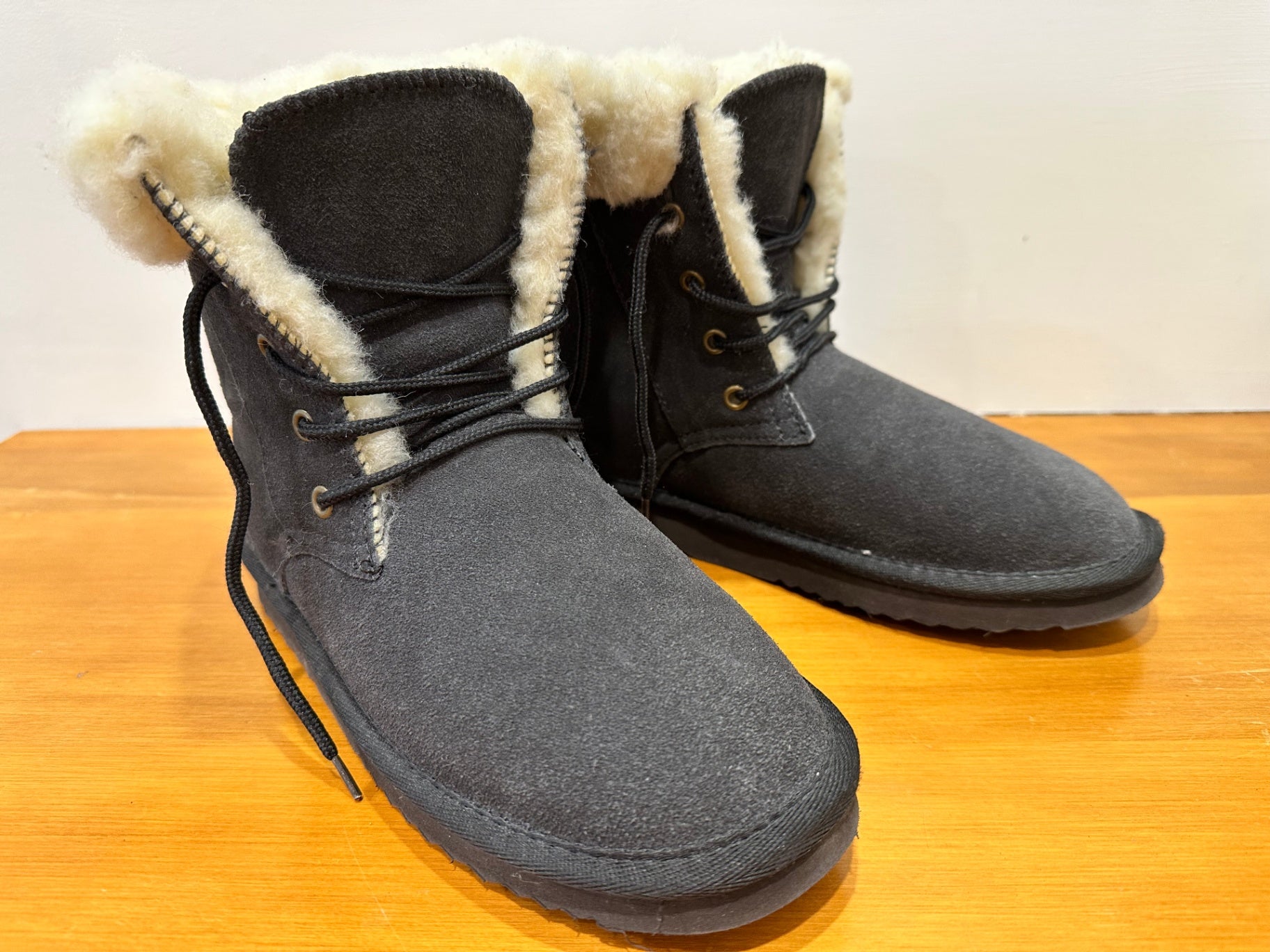 Ugg Boots 8 Grey