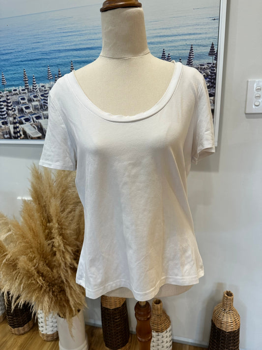 [SALE] Max Top Large White