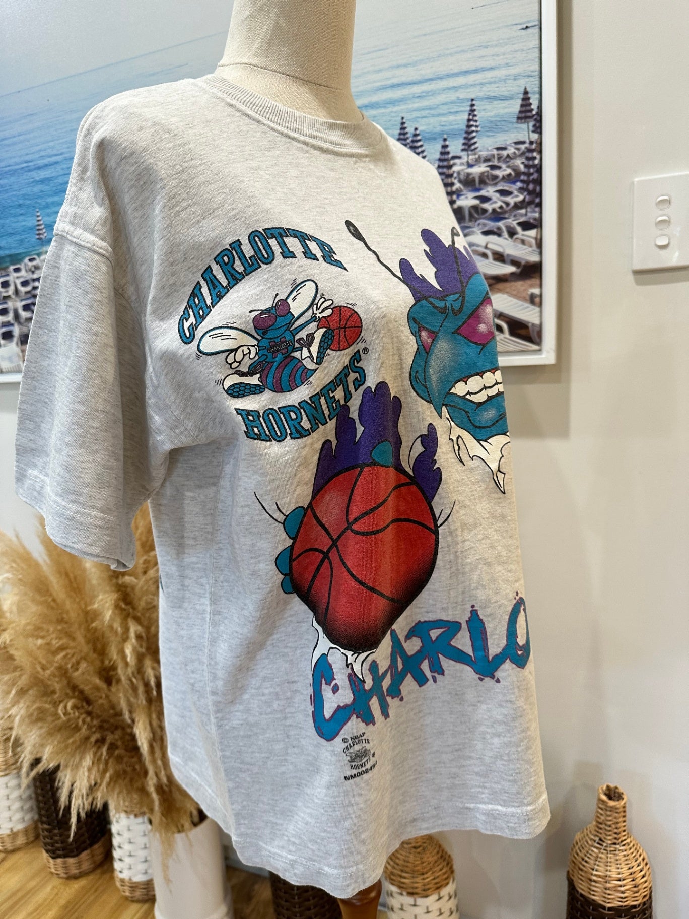 Vintage 90's - Charlotte Hornet's T-shirt -  Small 