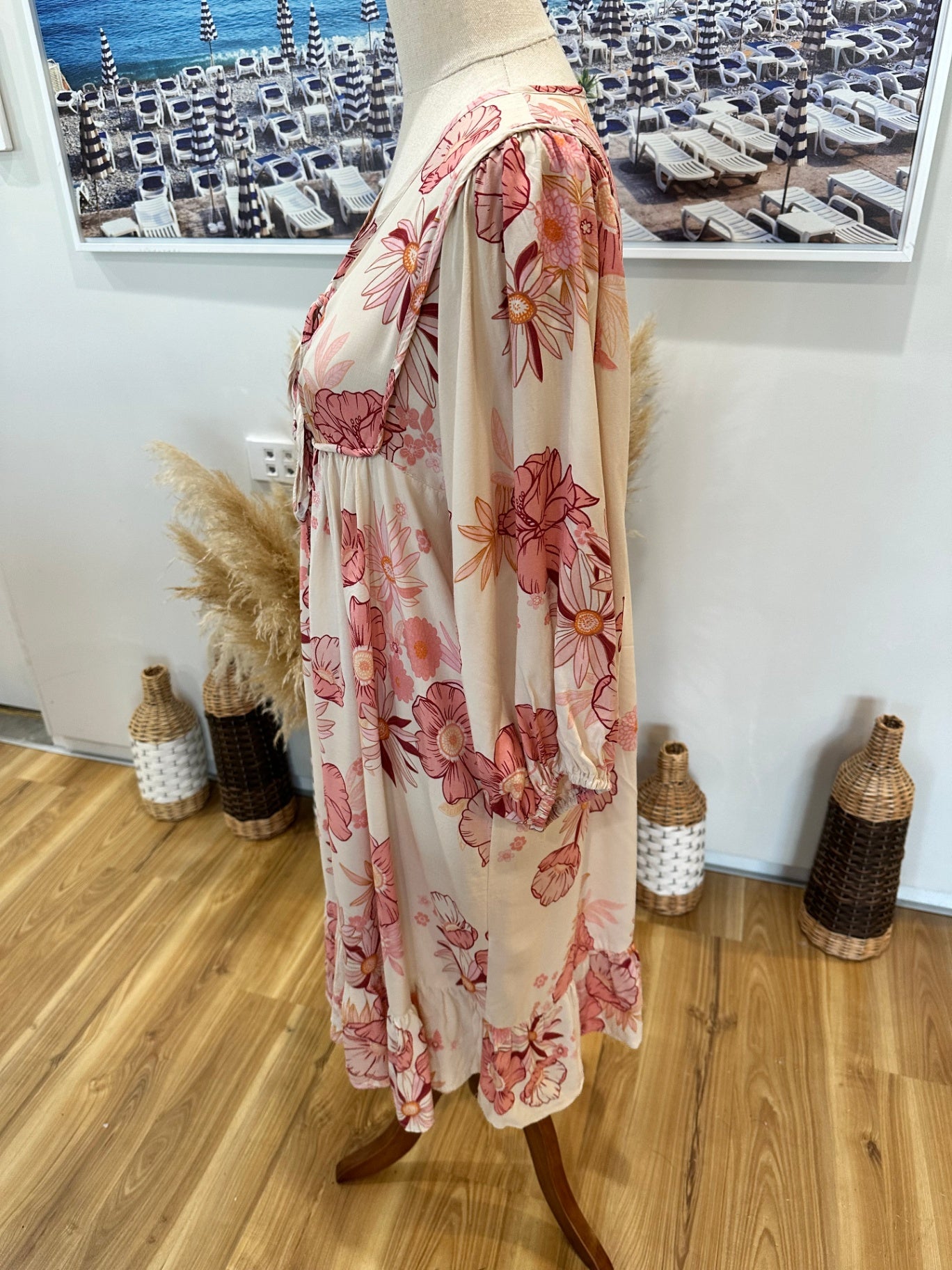 [SALE] Jaase Dress Small Cream with pink floral pattern