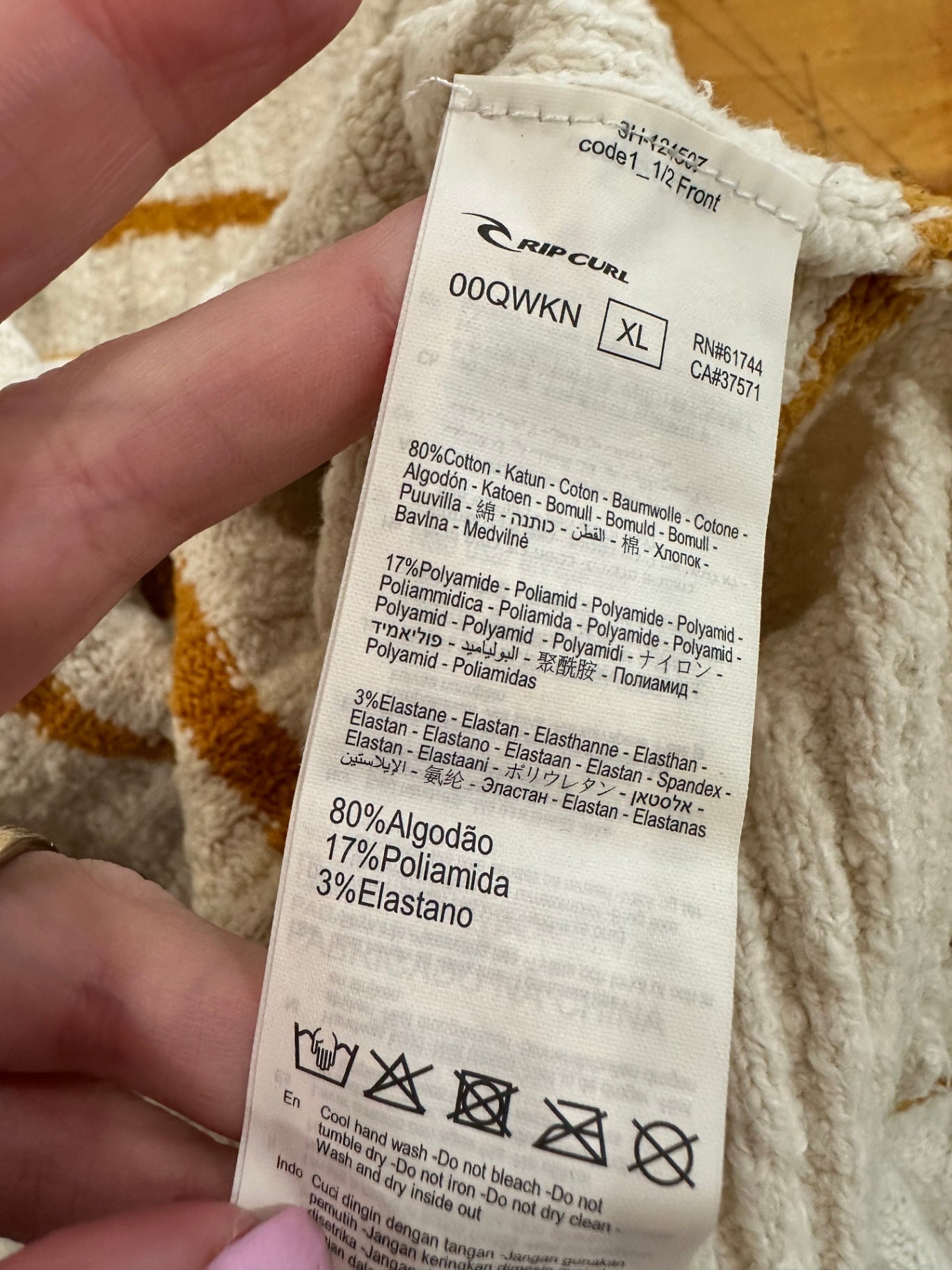 [SALE] Rip Curl - Jumper - Medium / Large - Beige + Mustar