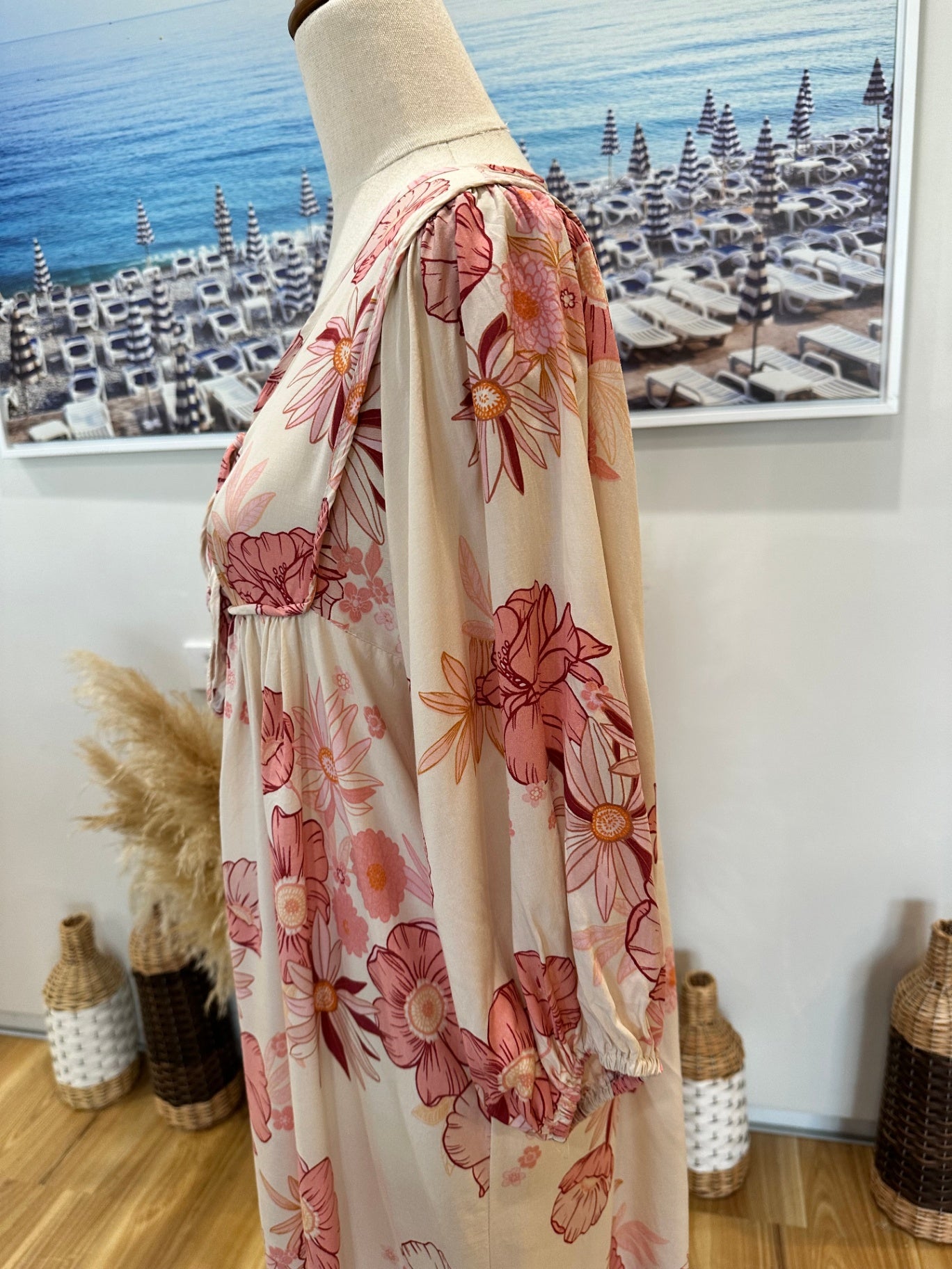 [SALE] Jaase Dress Small Cream with pink floral pattern