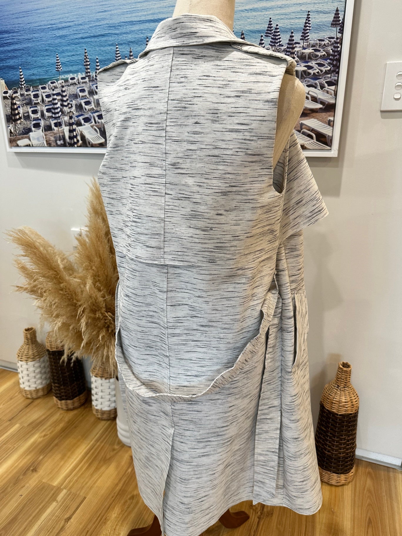 [SALE] Decjuba Longline Vest / Coat Small