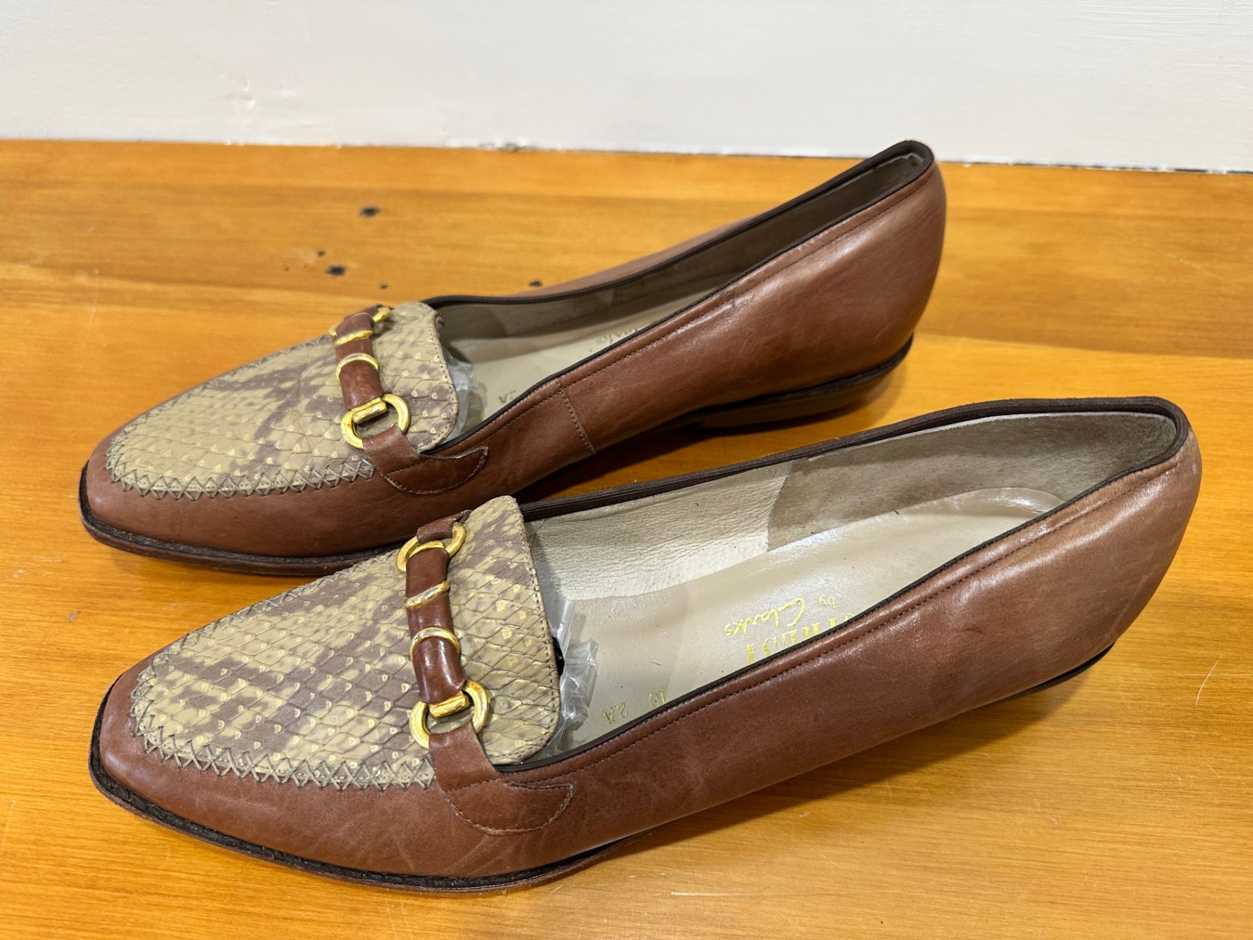 [SALE] Vintage 80's leather loafers - Size 10