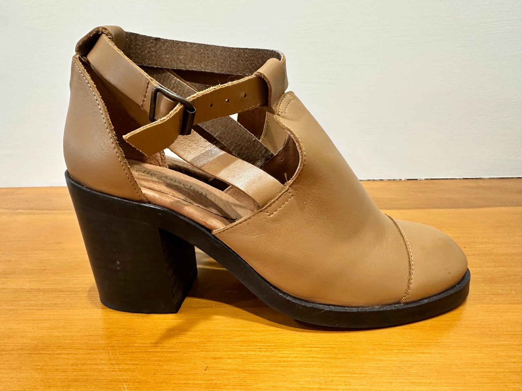 [SALE] Isabella Anselmi Boots 39 Tan
