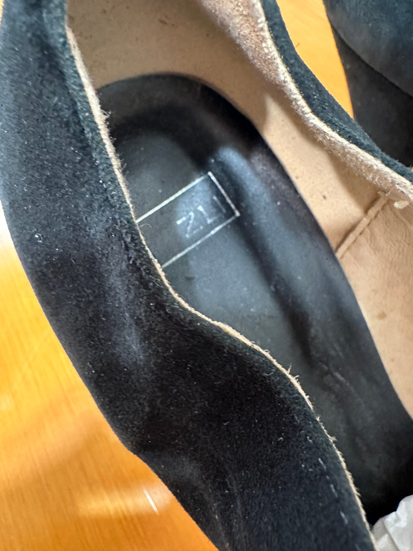 [SALE] Zu - Suede Leather Shoes - 7.5