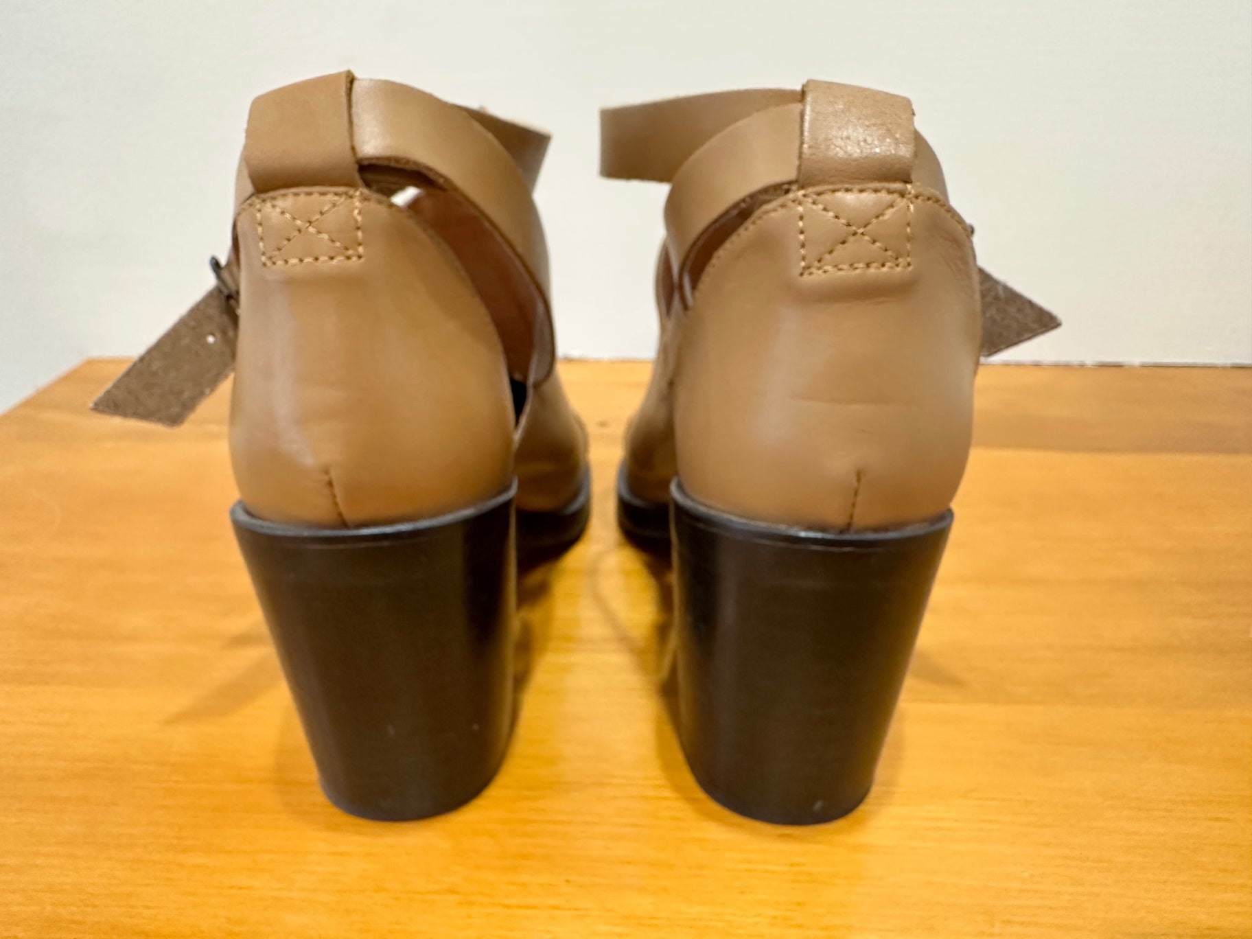 [SALE] Isabella Anselmi Boots 39 Tan