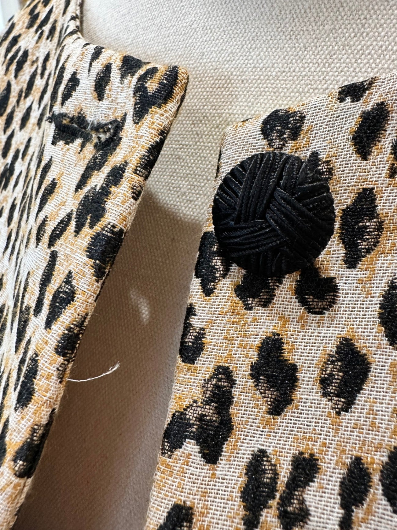 [SALE] Verge Coat Medium