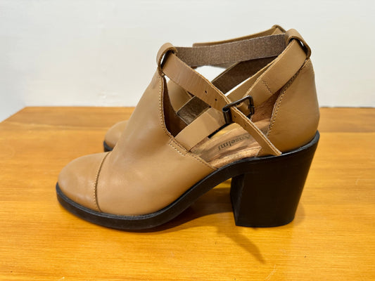 [SALE] Isabella Anselmi Boots 39 Tan