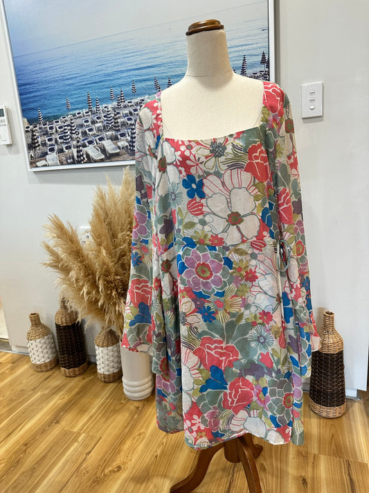 City Chic - Small (16) - 60's inspired dress