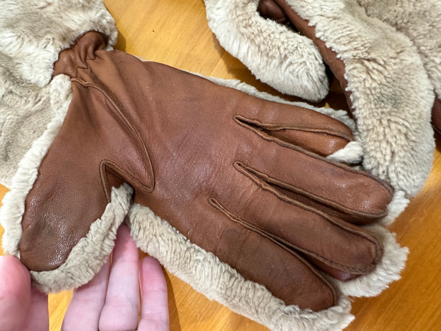 [SALE] Vintage Gloves - Rabbit fur + Leather