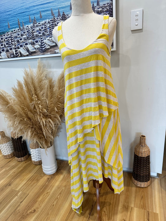 [SALE] Plural Dress Small Yellow and beige
