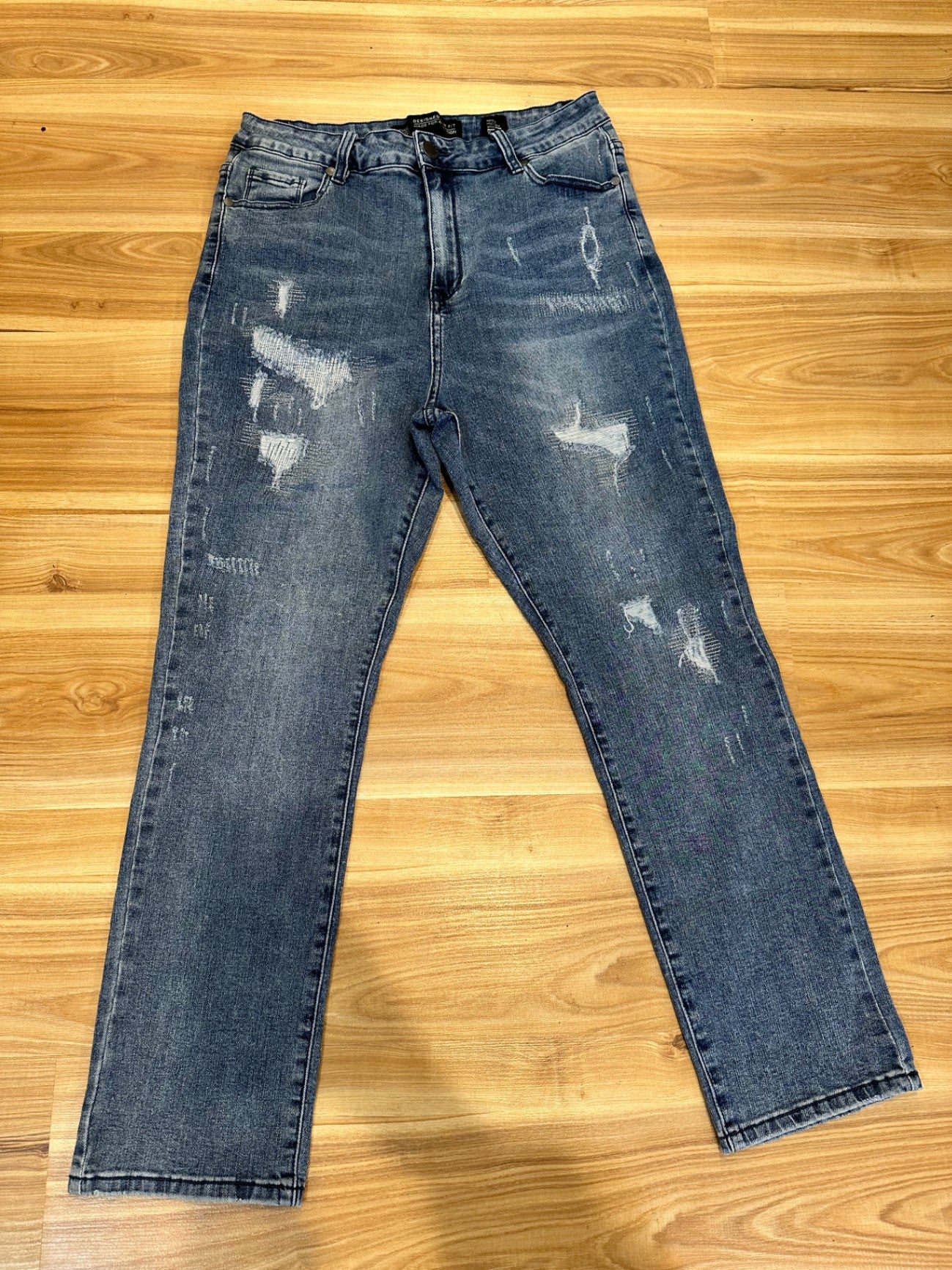 [SALE] City Chic - Distressed Jeans - 16 - New