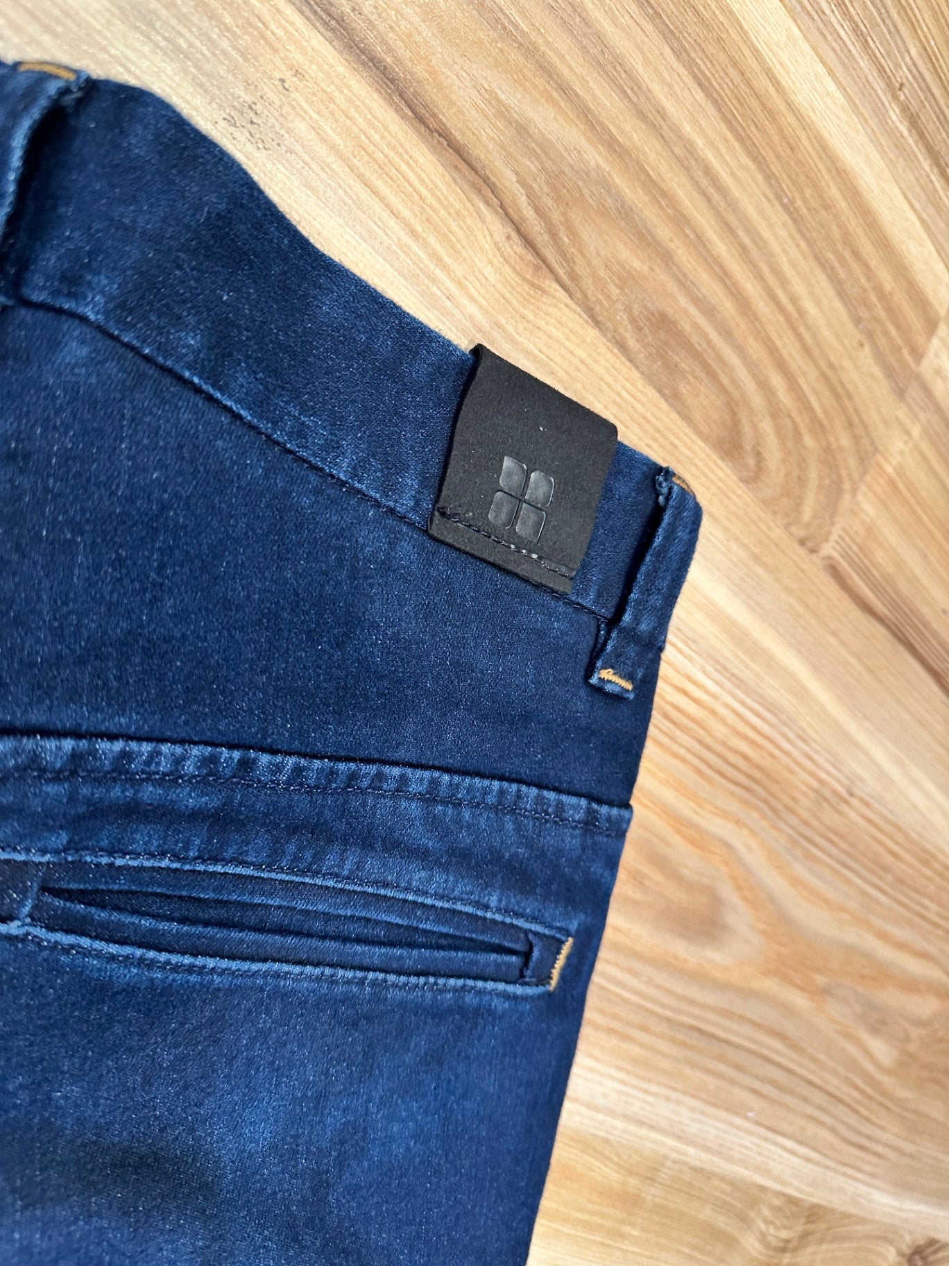 [SALE] Insight Pants - 8 - Dark Blue