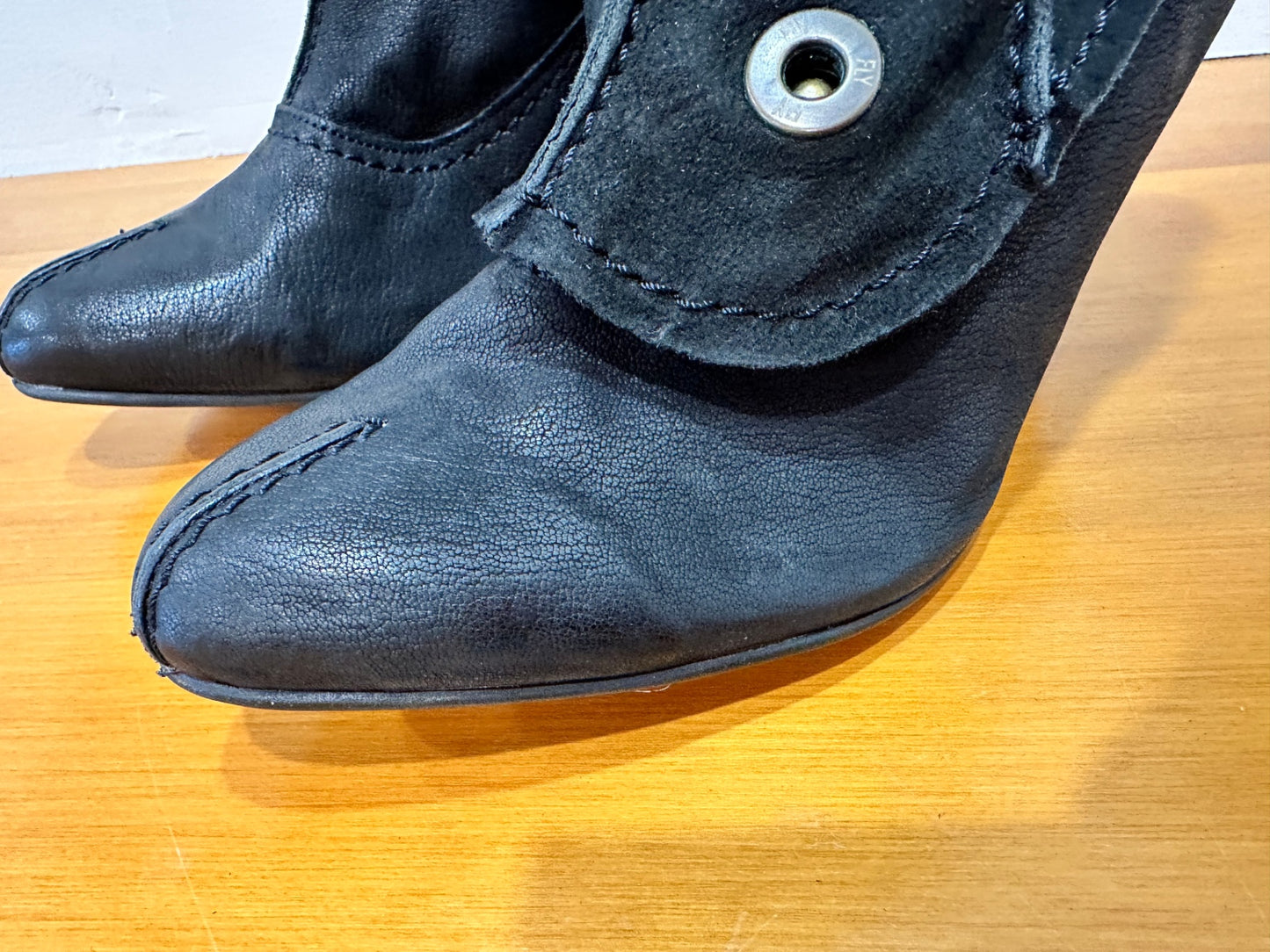 [SALE] FLY London - Boots - 42 - New